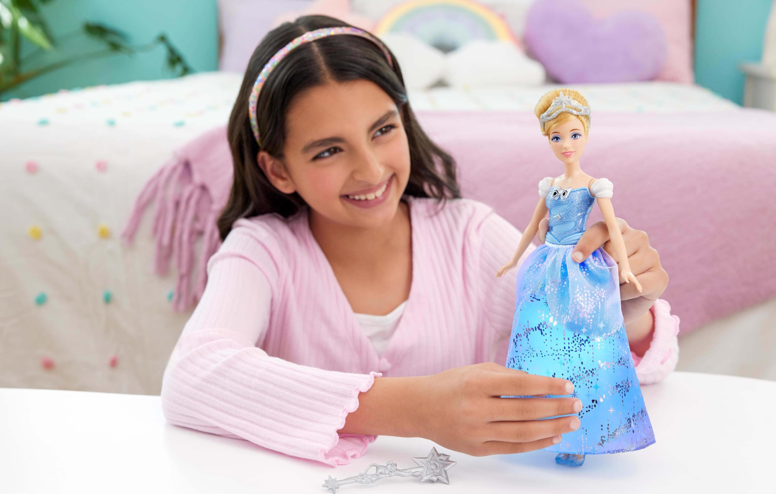 Mattel Disney Princess Cinderella Light-Up Dress Fashion Doll with Sounds & Wand - Blue