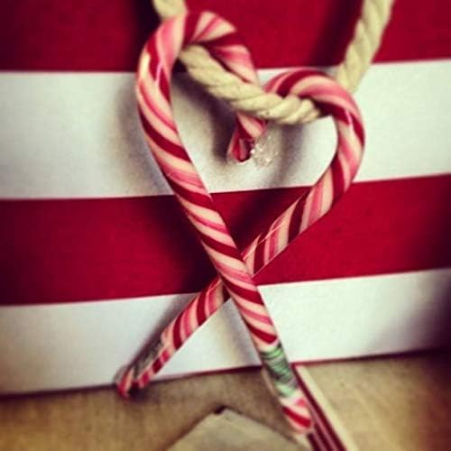 Natural Candy Shop Strawberry Candy Canes - 12-Pack 168g
