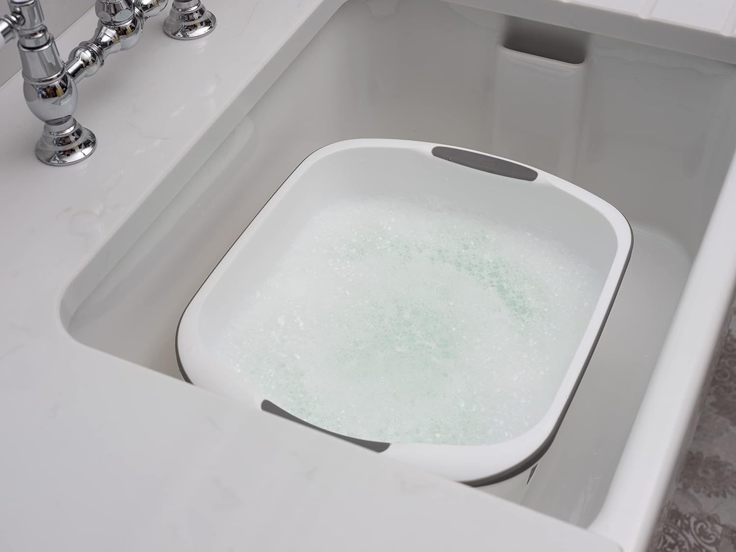 Addis - Premium Soft Grip Large Rectangular Washing Up Bowl, 9.5L, White & Grey 2