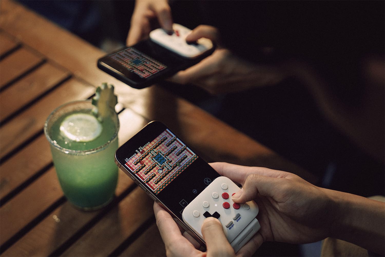 8BitDo FlipPad Mobile Gaming Controller - Flip-Style, USB-C Plug and Play, iOS/Android 5
