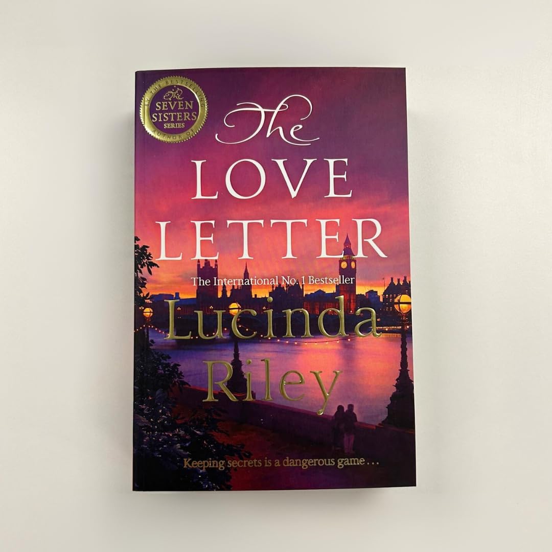 Pan The Love Letter - A Spellbinding, Glamorous Mystery by Lucinda Riley | Paperback