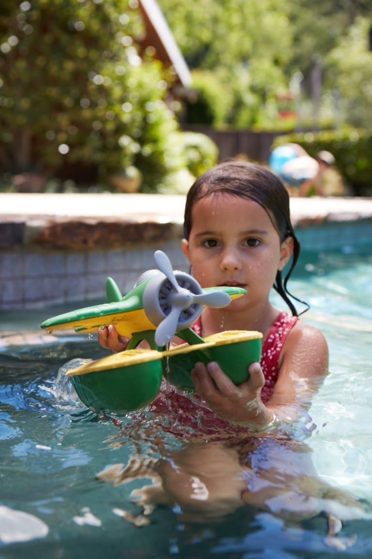 Green Toys Seaplane Bath Toy for Toddlers 1+ Years, Made from Recycled Plastic, Green