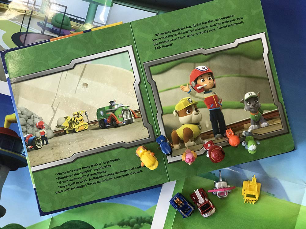 Phidal PAW Patrol My Busy Book with 10 Figurines and Playmat | Kids Edition Board Book 5