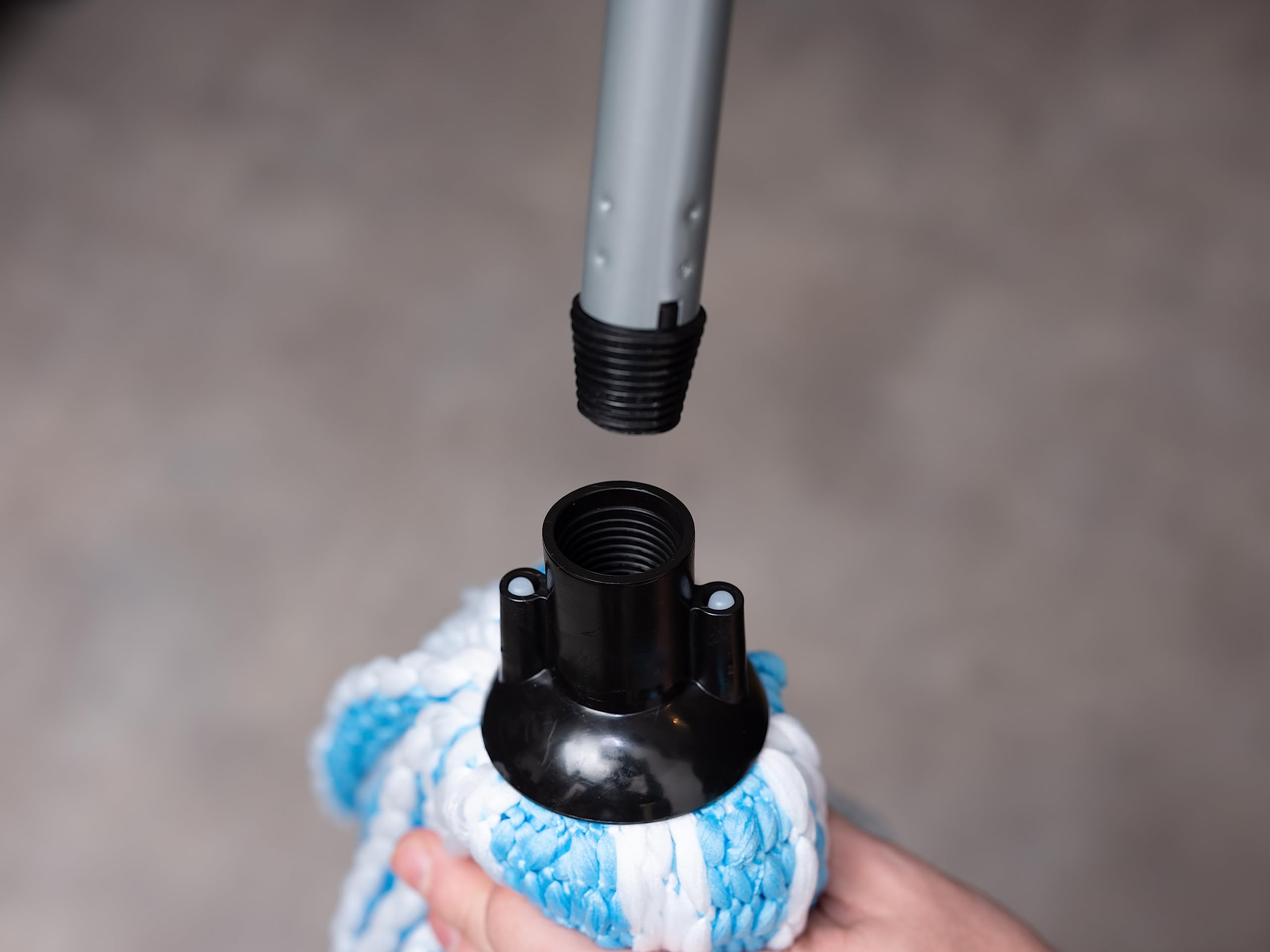 Addis Microfibre Mega Mop - Wet & Dry Floor Mop with 3-Piece Screw Fit Handle 5