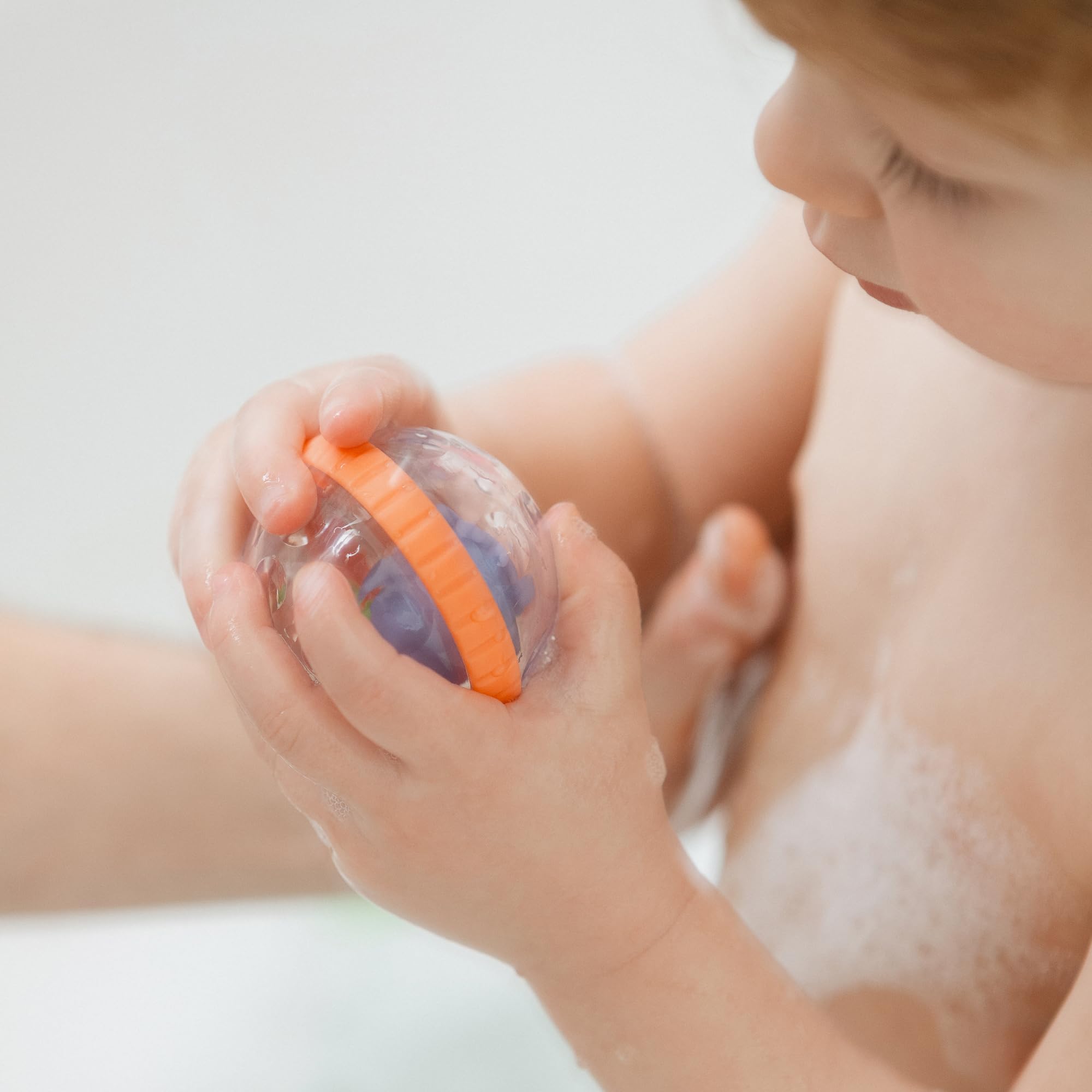 Nuby Floating Bubbly Buds Bath Toy Set | Sensory Play | Easy to Hold | Ages 6M+