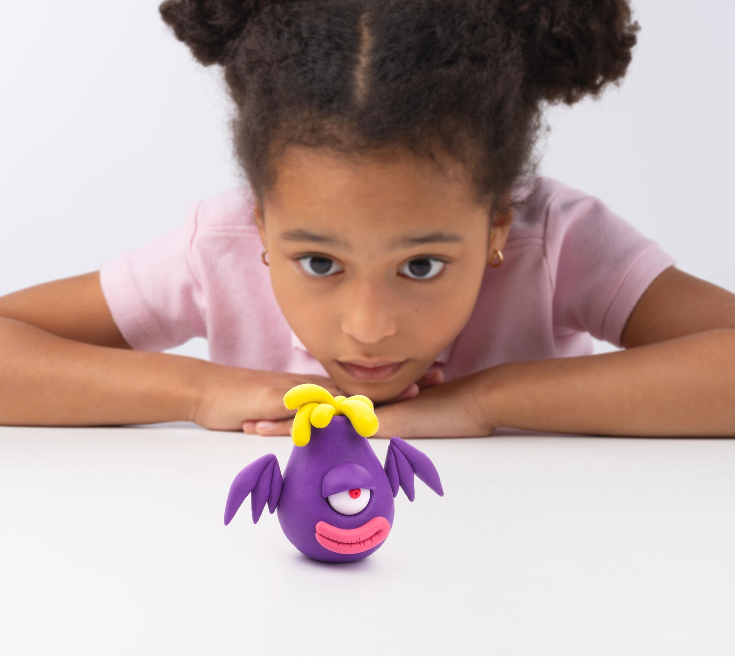 Hey Clay Aliens Set - Air Dry Clay Kit for Kids with 15 Vibrant Colors