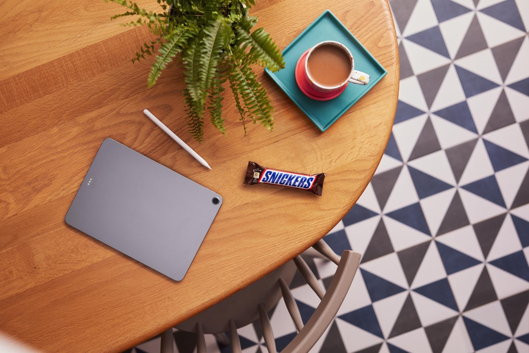 Snickers Chocolate Bars Multipack, 4 Pack of Milk Chocolate Snacks with Peanuts, Caramel & Nougat 14