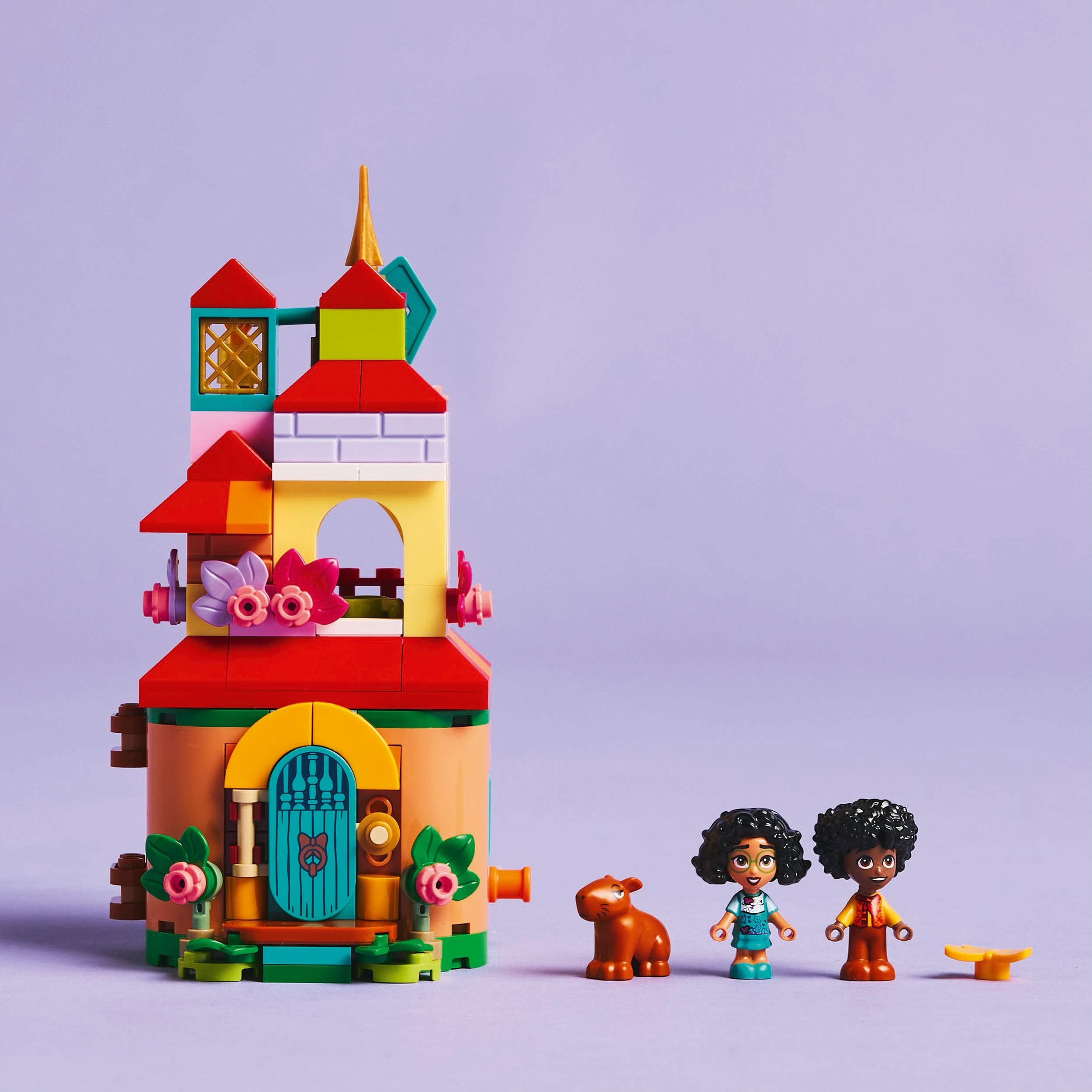 LEGO ǀ Disney Encanto Mini House Building Toy - 186-Piece Playset with Mirabel, Antonio & Capybara Figures
