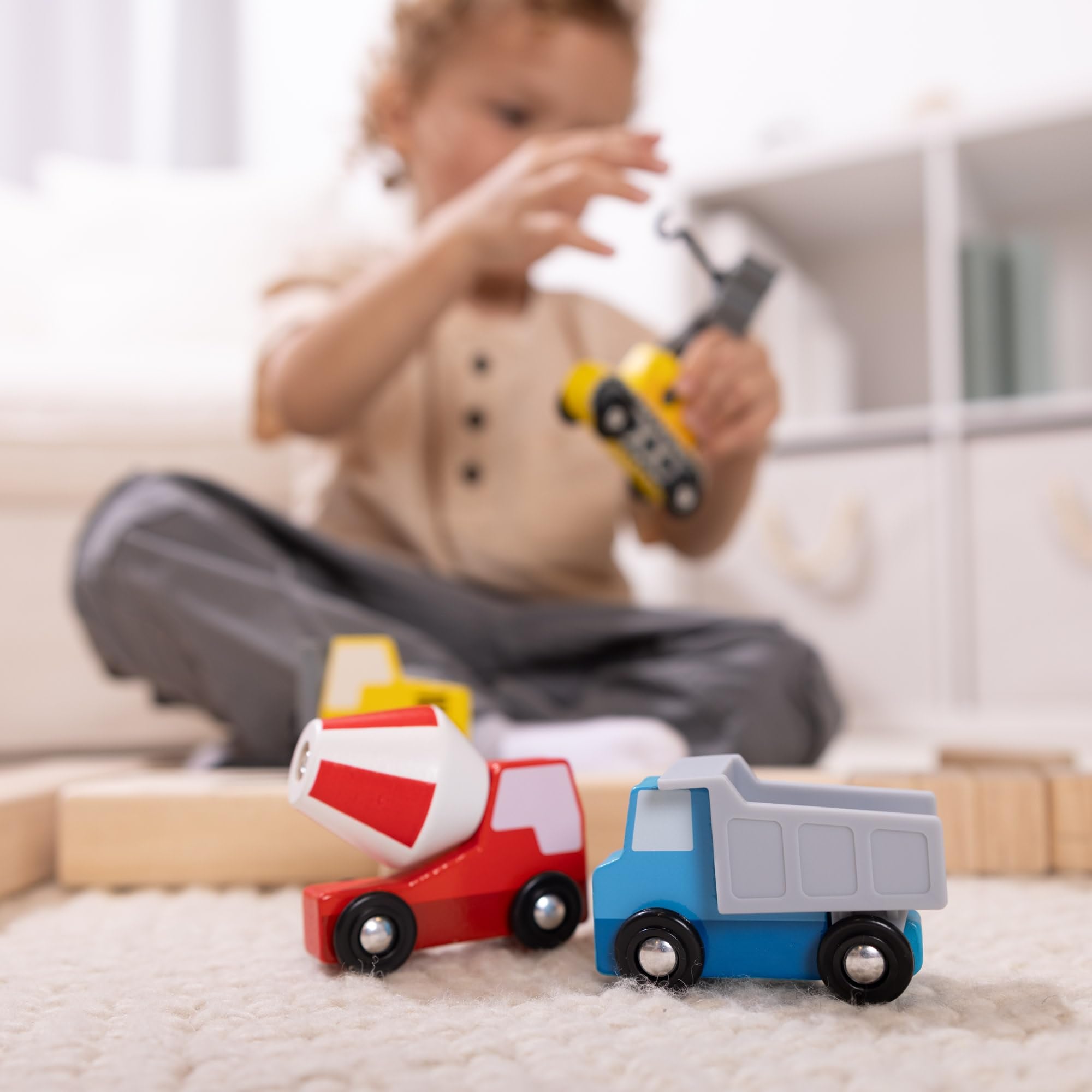 Melissa & Doug Wooden Construction Site Vehicles Playset - 7 Piece Set | Moving Parts | Ages 3-6