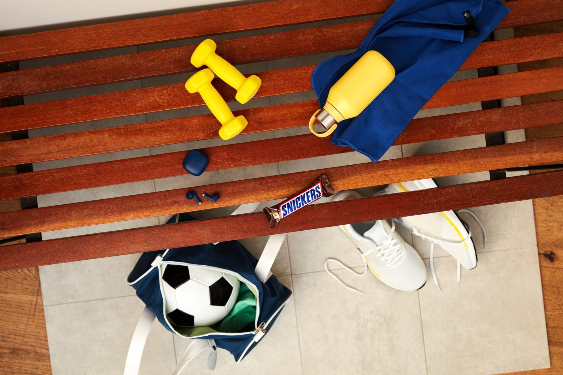 Snickers Chocolate Bars Multipack, 4 Pack of Milk Chocolate Snacks with Peanuts, Caramel & Nougat 13