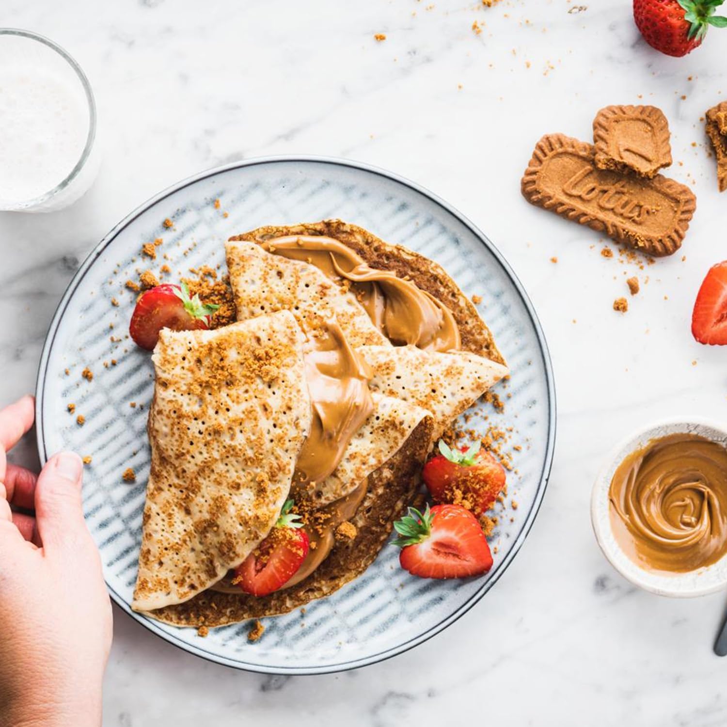 Biscoff - Sweet Spread Topping - Caramelised Biscuit Flavor - 1L Squeeze Bottle 4