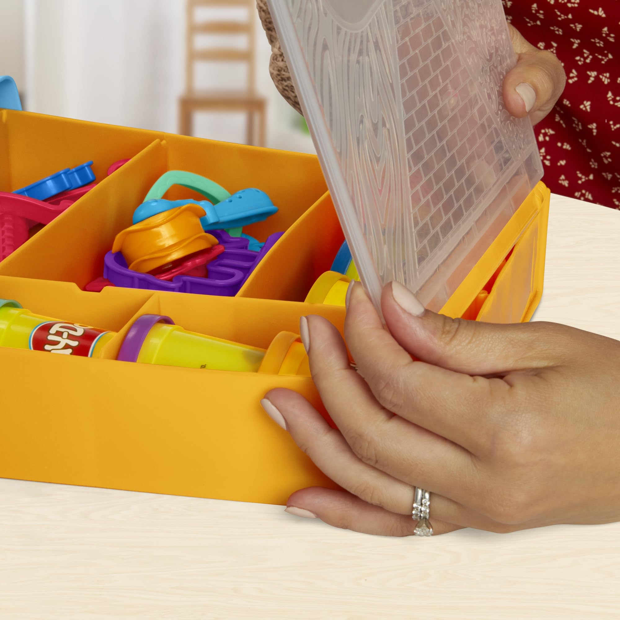 Play-Doh Imagine Animals Storage Set - 8 Cans Compound & 22 Accessories | Ages 3+ 3