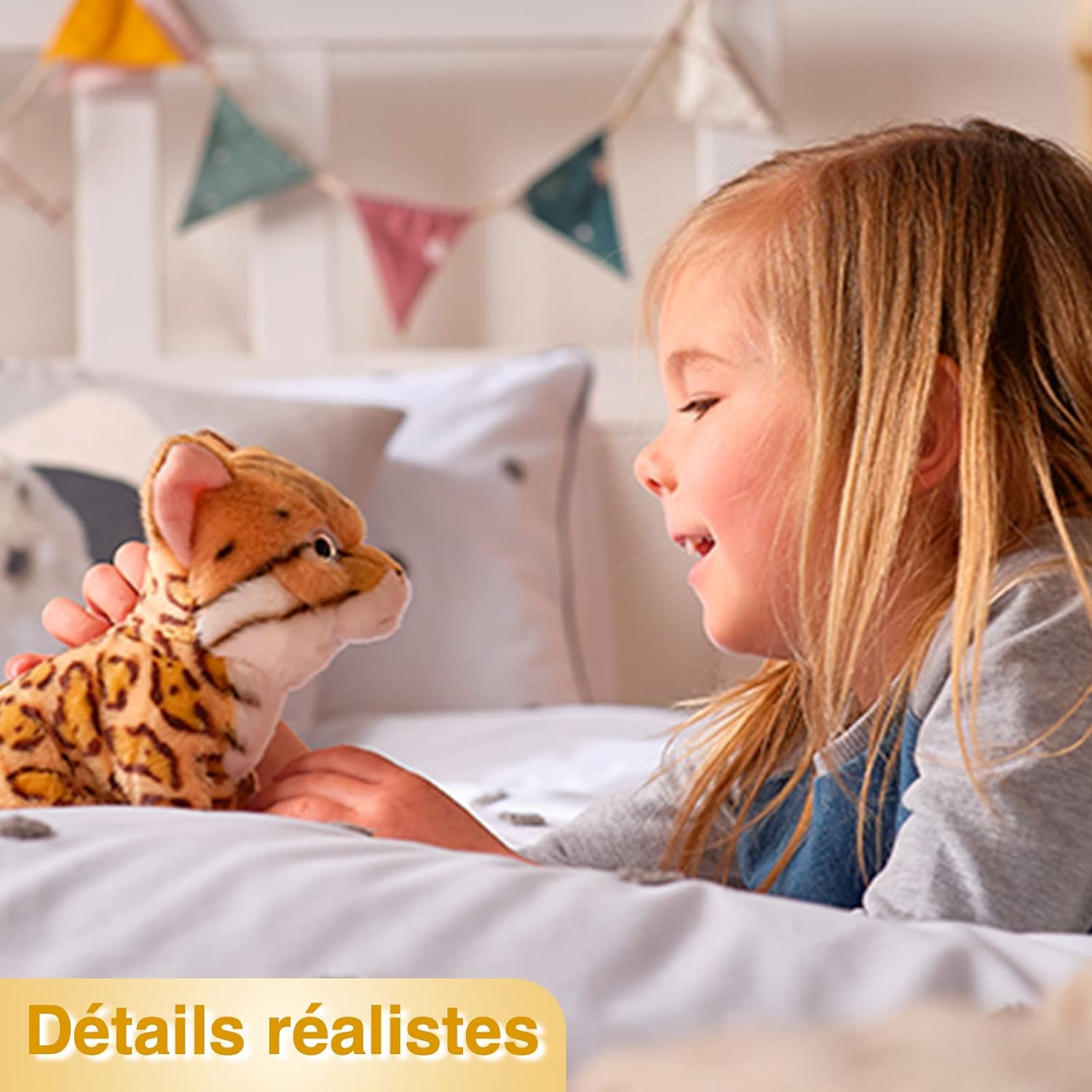 Living Nature Large Otter Soft Toy - Realistic Plush with Educational Fact Tag 3