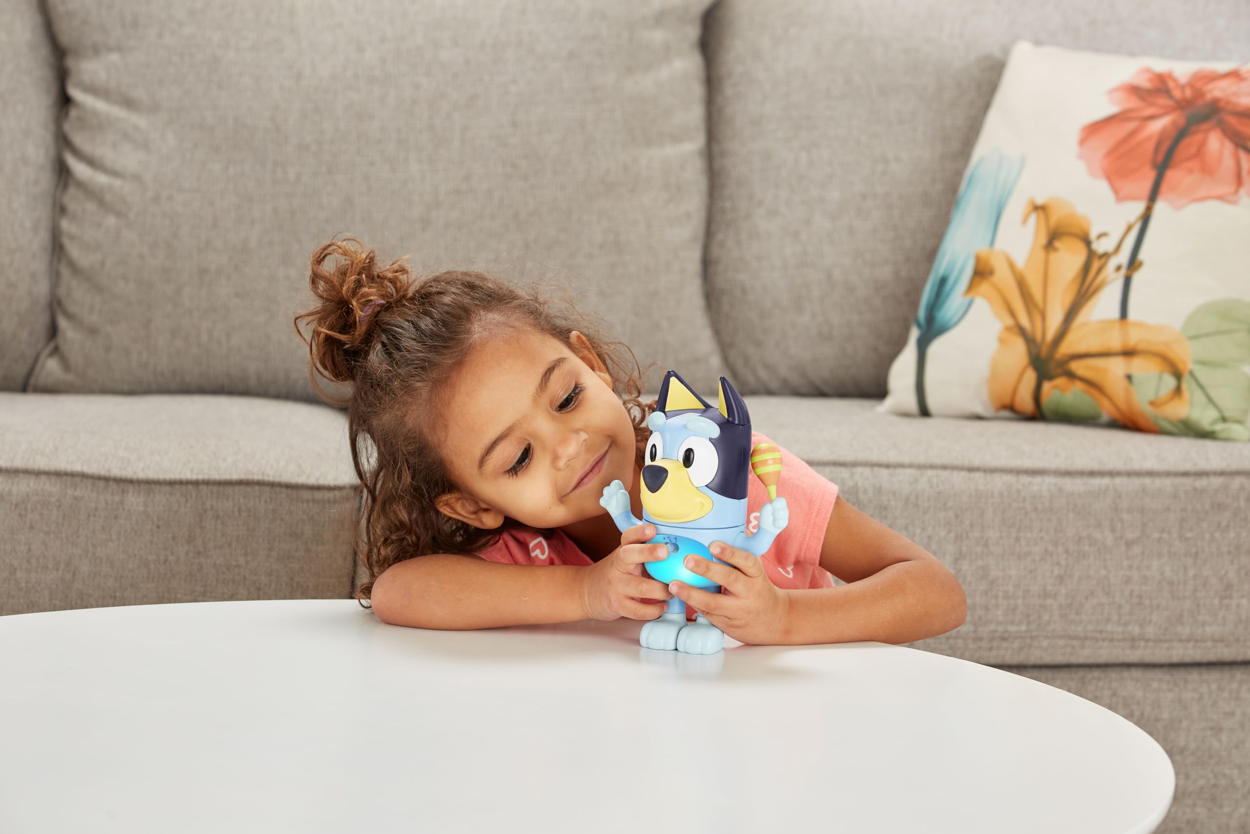 VTech Shake It Bluey - Interactive Musical Toddler Toy with Lights & Sounds 2