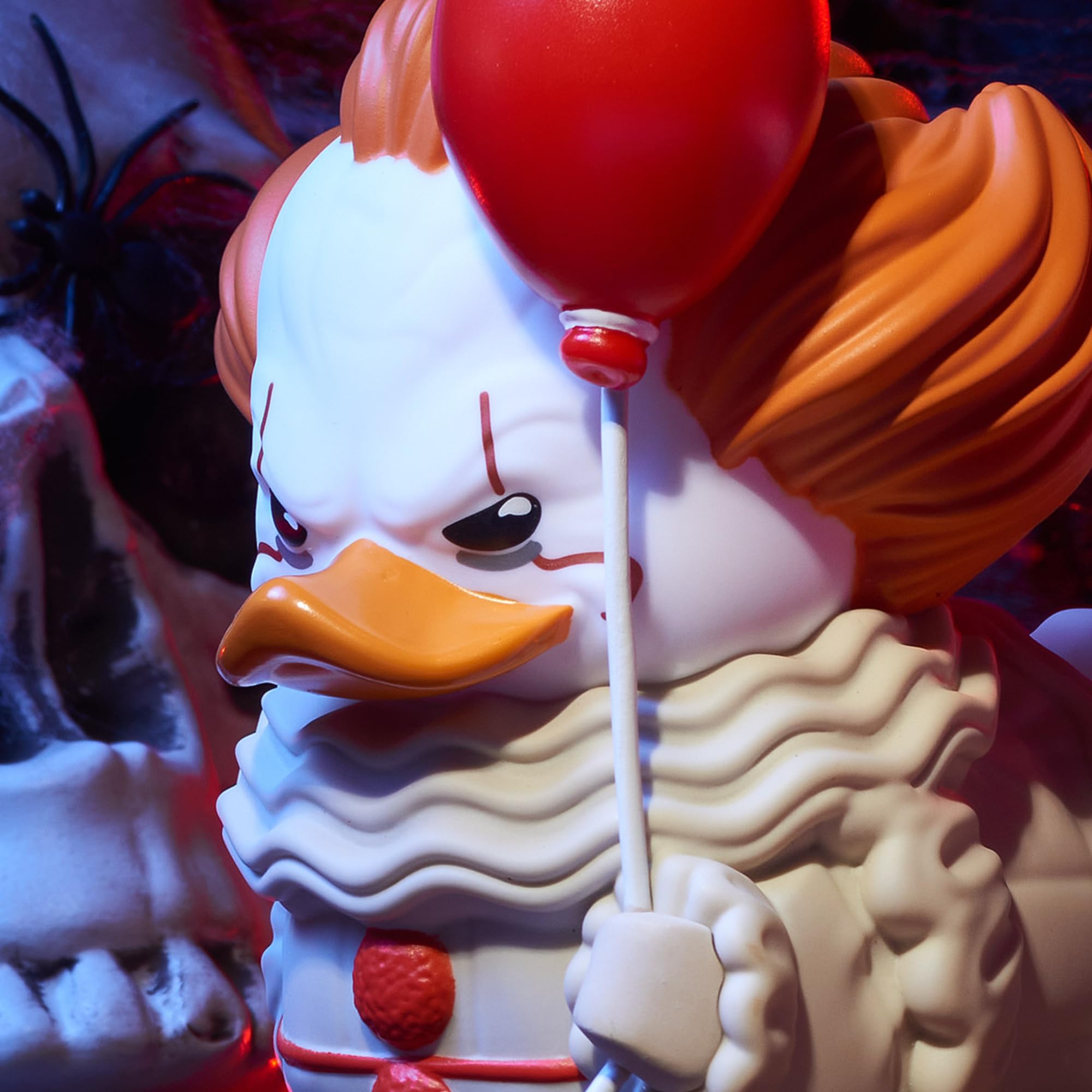 TUBBZ Boxed Edition Horror - Pennywise Cosplaying Rubber Duck Vinyl Figure 9