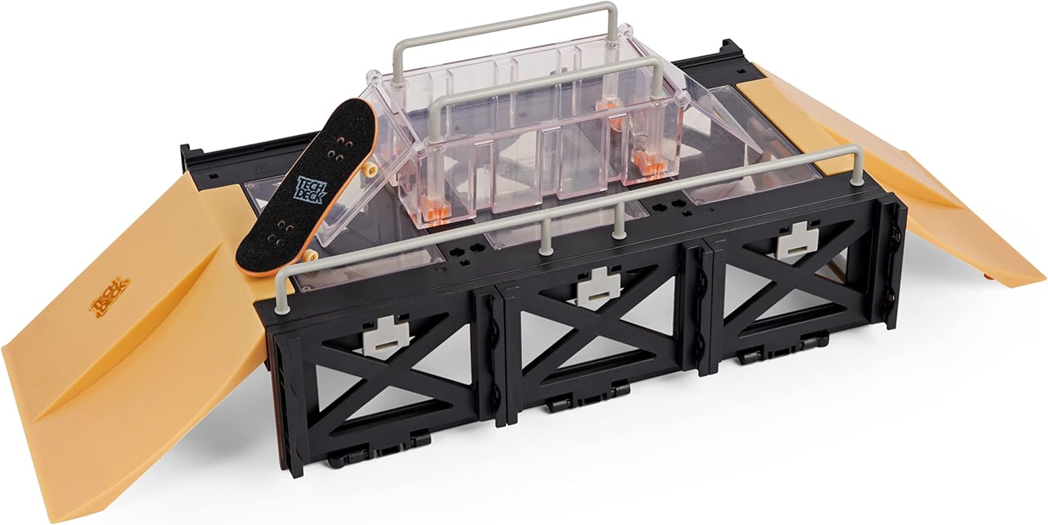 Tech Deck Play and Display Transforming Ramp Set and Carrying Case with Exclusiv 3