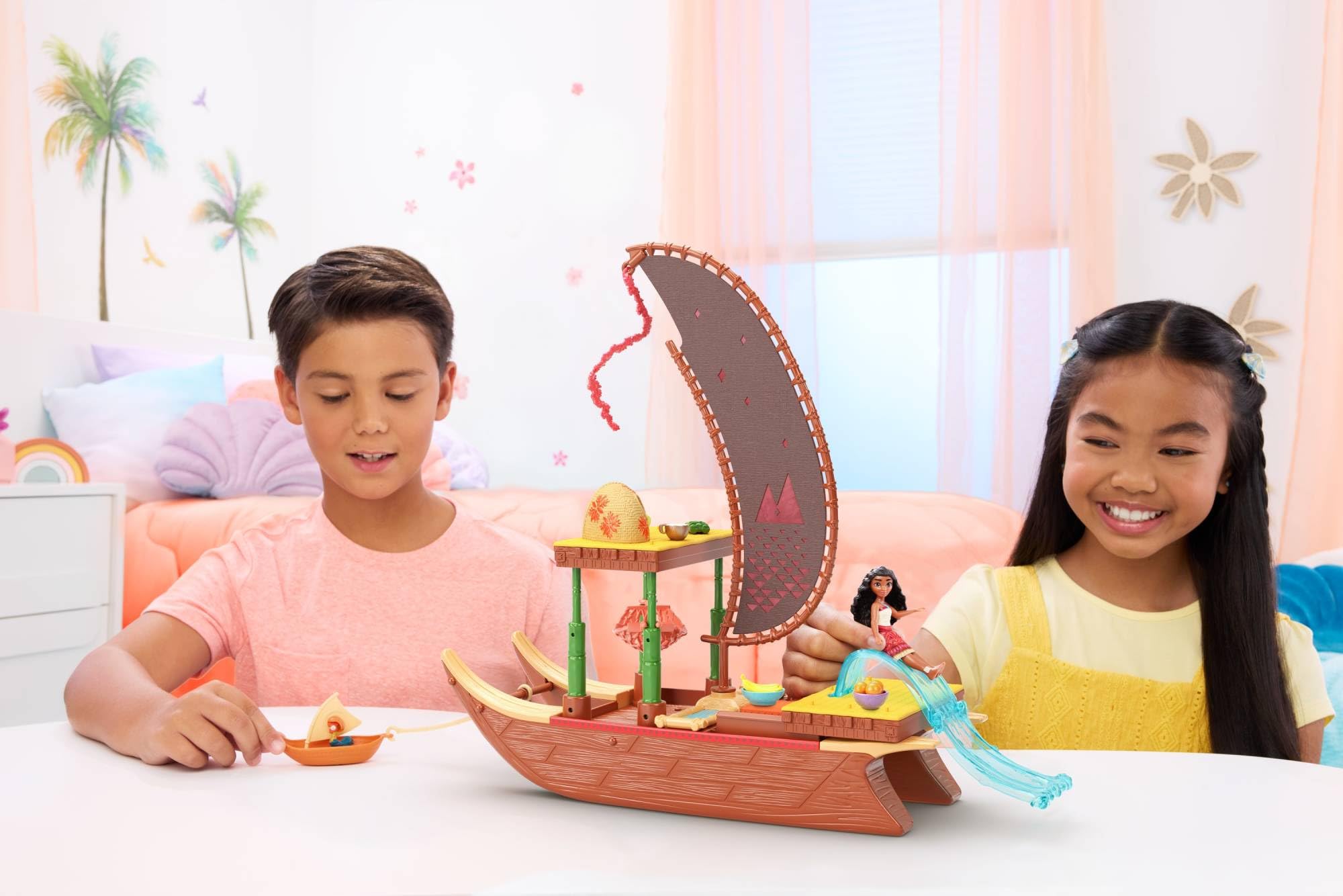 Mattel Disney Moana 2 Adventure Canoe Playset - Floating Playset with Posable Doll & 6 Transforming Areas for Ages 3+