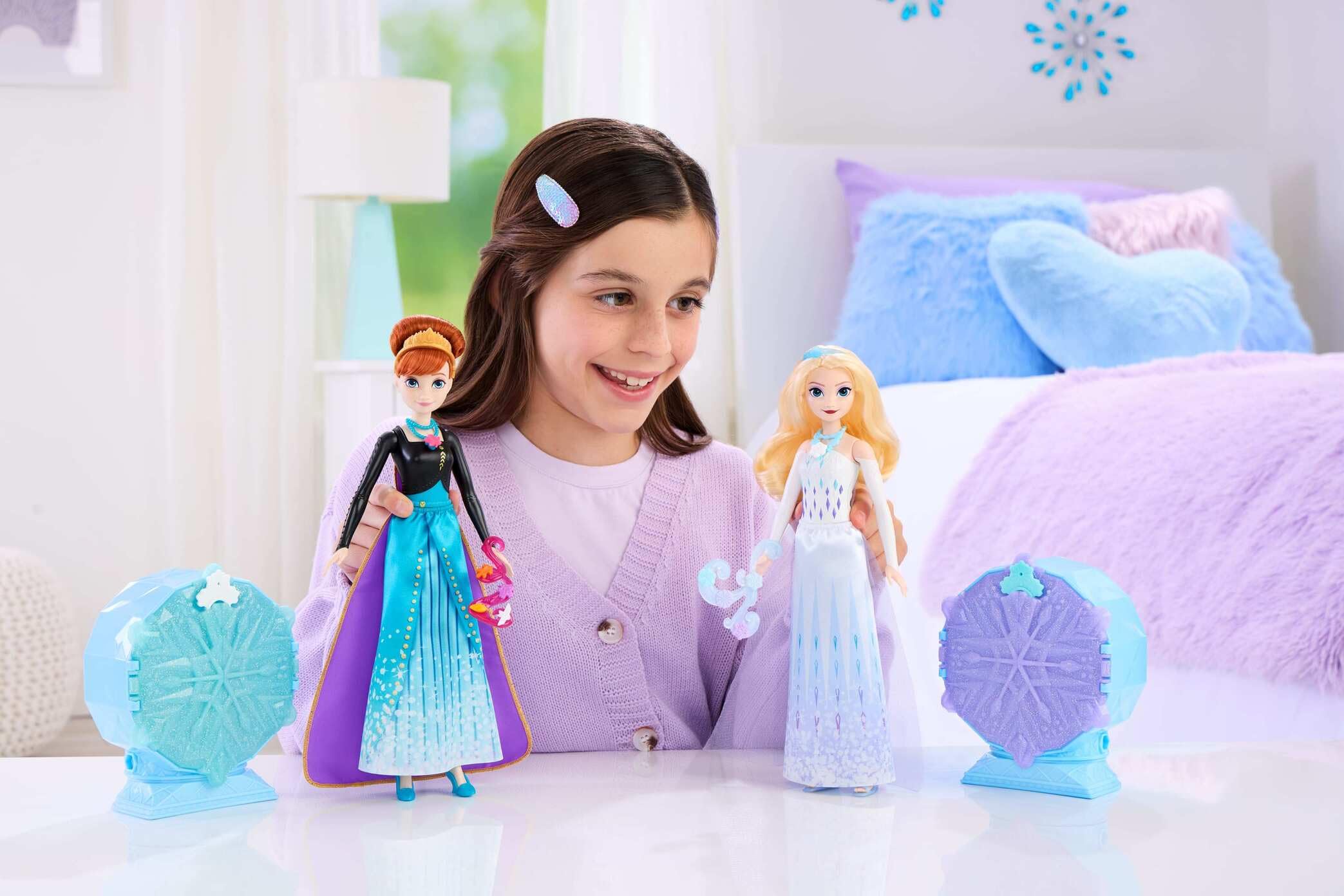 Mattel Disney Frozen Anna Fashion Doll with 8 Surprises, 12.5 inches, Multicolor