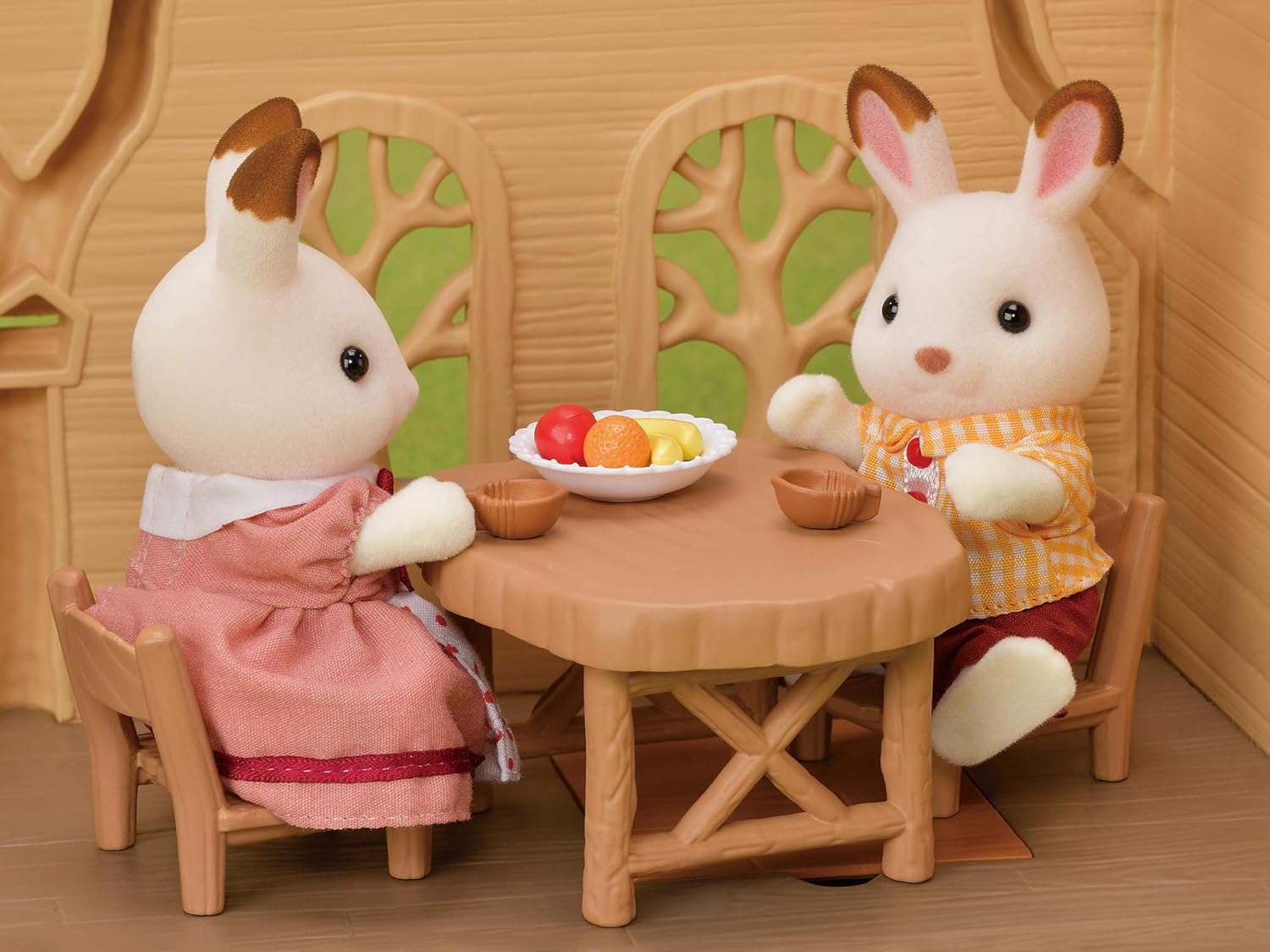 Sylvanian Families Lakeside Lodge Log Cabin - Playset with Furniture & Secret Slide 2