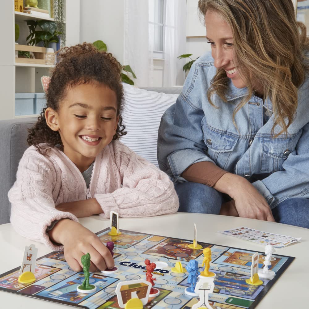 Hasbro Gaming Cluedo Junior Board Game, 2-in-1 Detective Game for Kids 4+ Years, Double-Sided Gameboard for 2-6 Players
