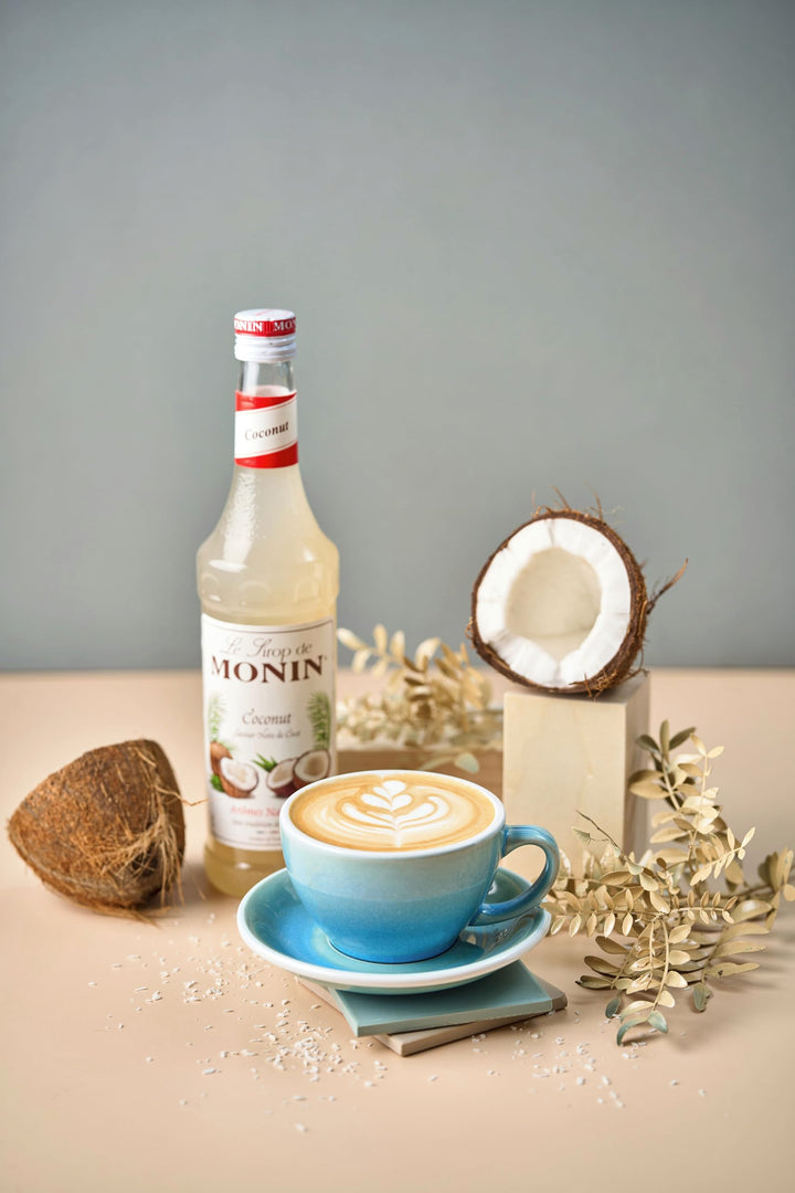 MONIN Premium Coconut Syrup 700 ml - Vegan, Allergen-Free, Natural Flavouring for Coffee, Cocktails & Mocktails