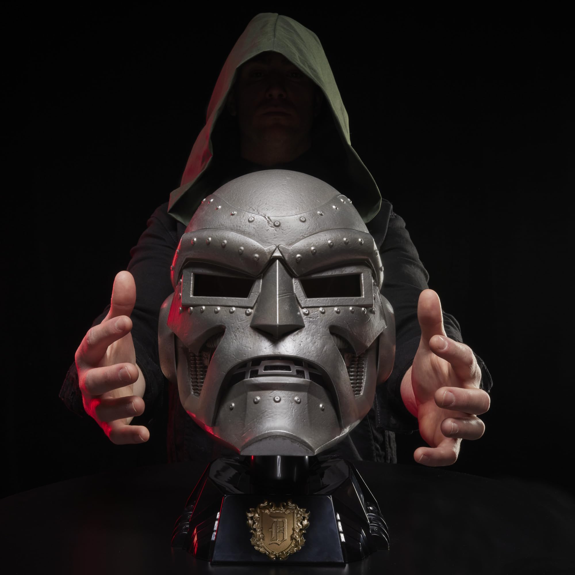 Hasbro Marvel Legends Series Doctor Doom Premium Roleplay Helmet 2