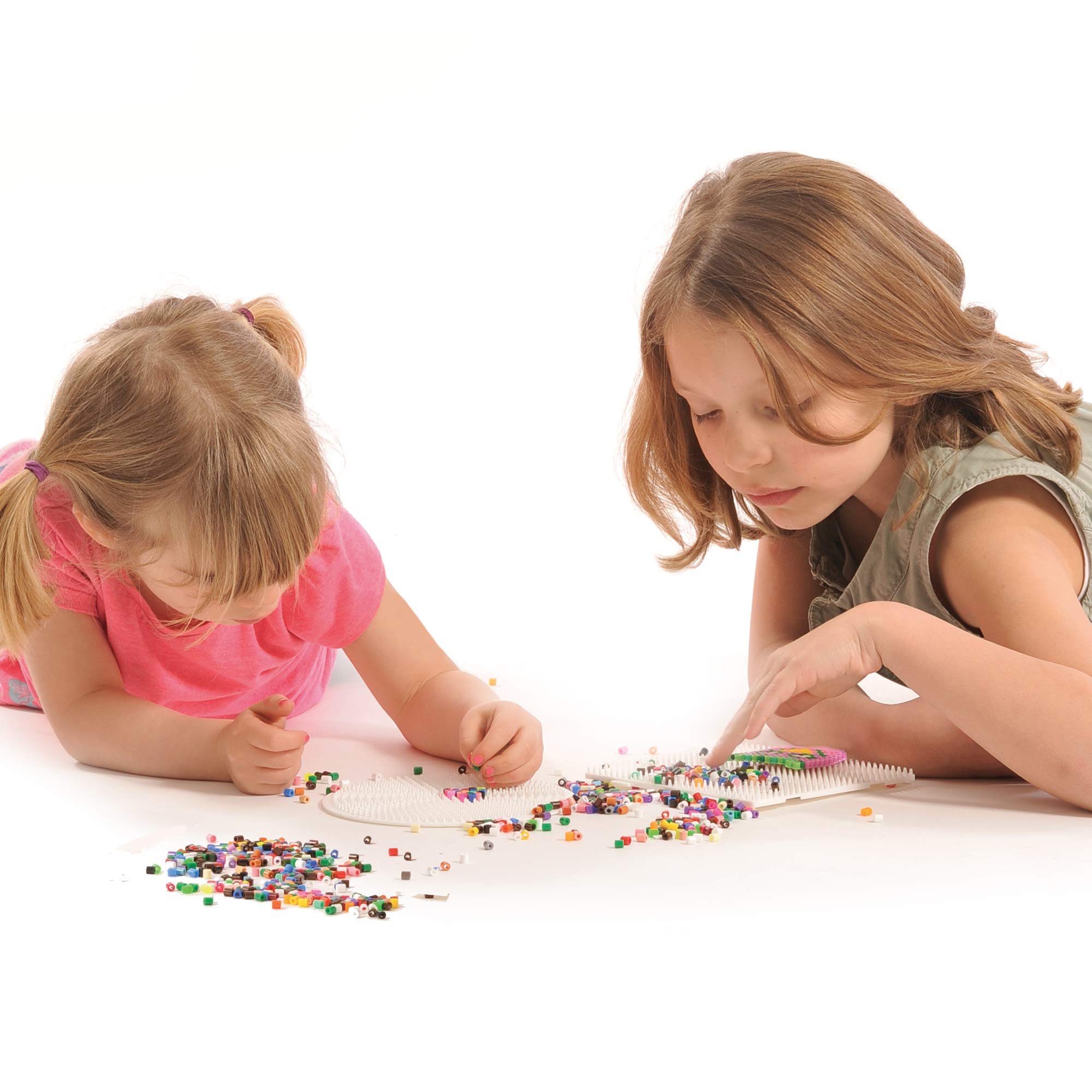 Hama Zoo Small World Beadwork Kit - 2000 Beads | Improves Motor Skills | Kid Age Range 5