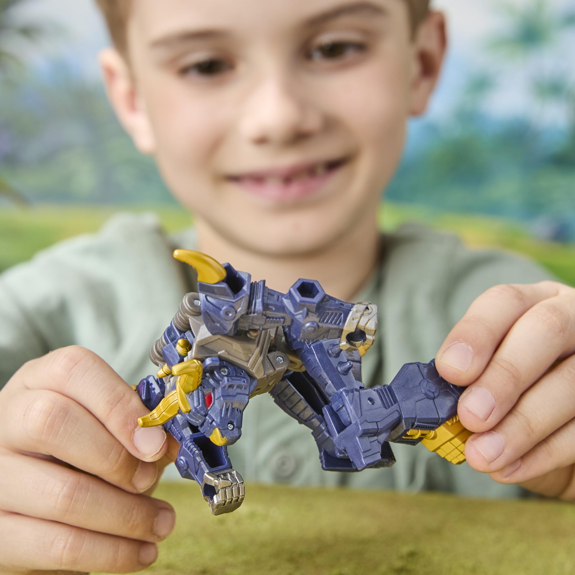 Transformers Megatron Cyberworld Changers Action Figure - 4-Inch, Robot to Tank Conversion | Ages 6+ 7
