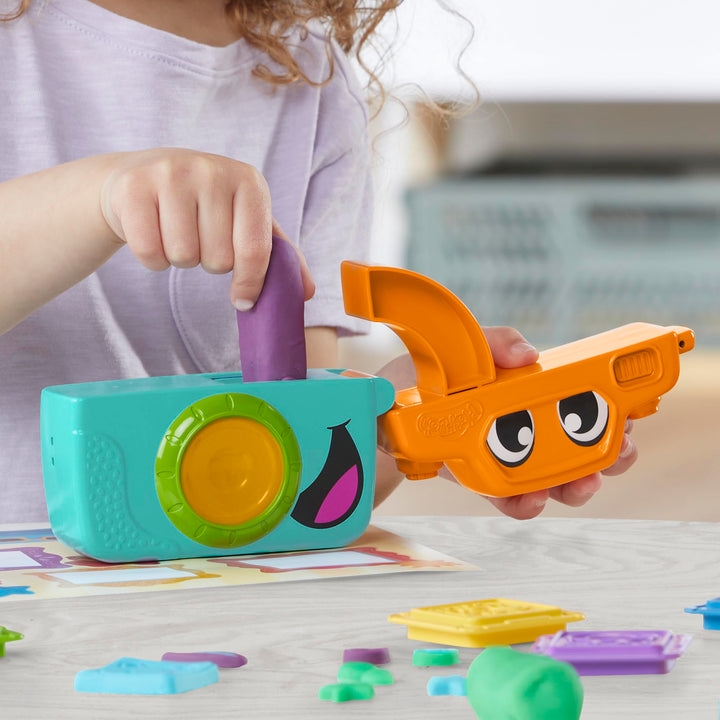 Play-Doh Photo Fun Toy Camera Starter Set - Squeeze & Stamp Animal Faces for Ages 2+