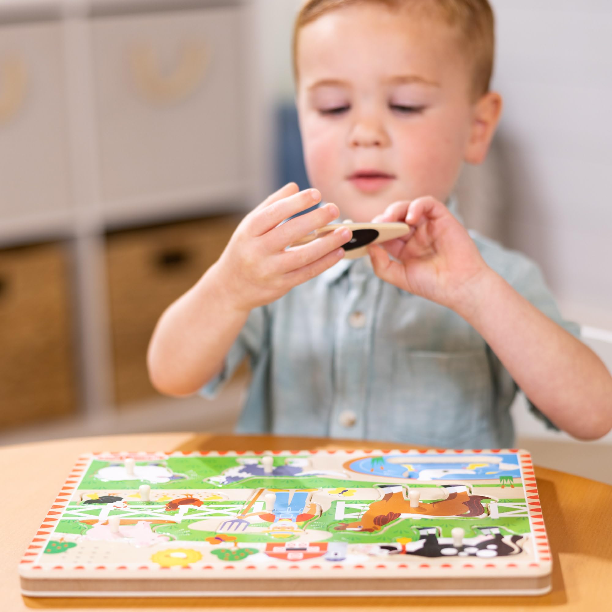 Melissa & Doug Old MacDonald’s Farm − Wooden Animal Sound Puzzle with Pegs | Educational Toy for Toddlers | Age 2+ 3