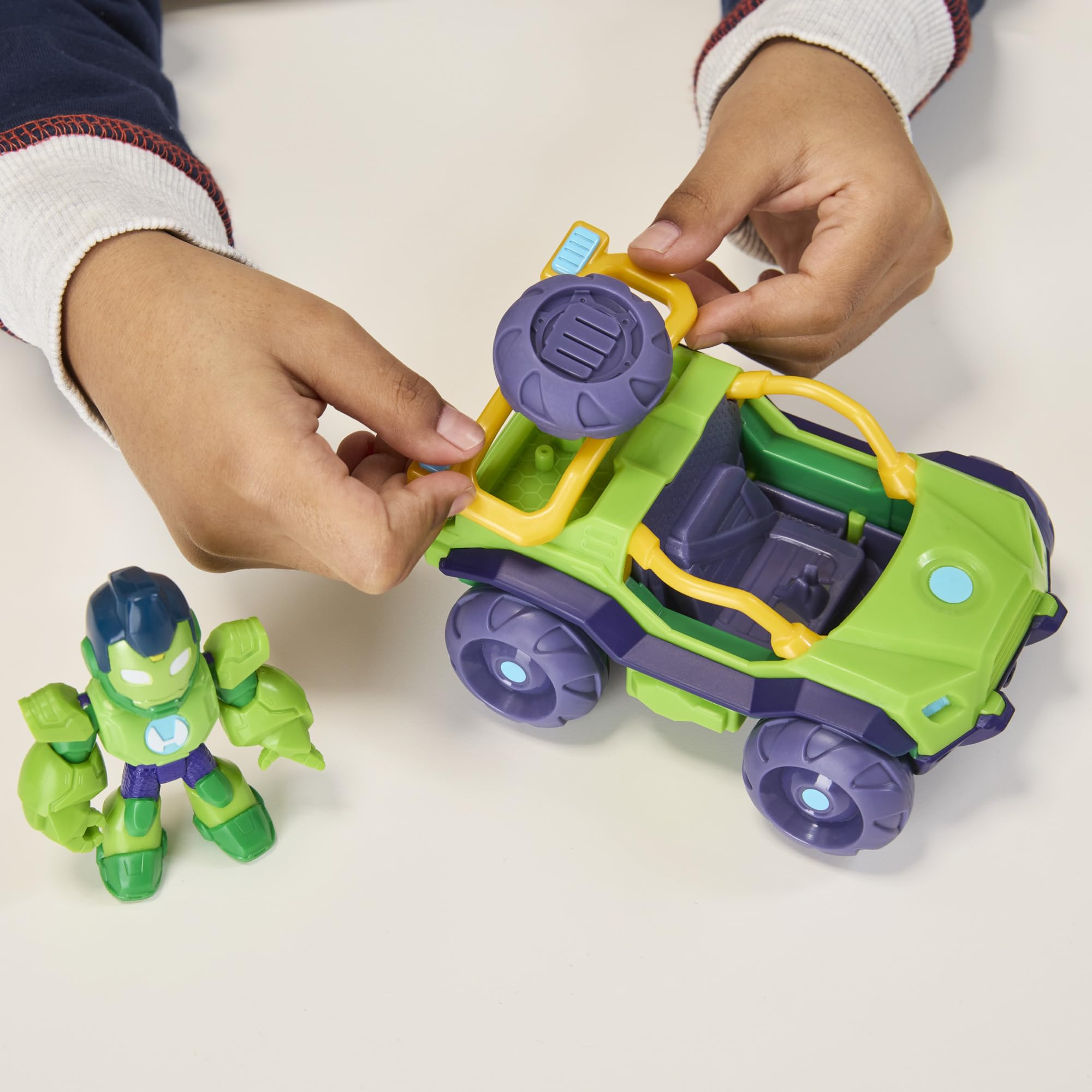 Iron Hulk Action Figure & Vehicle Toy Set - 3 Inch Poseable Figure with 2-in-1 Armour Accessory 5