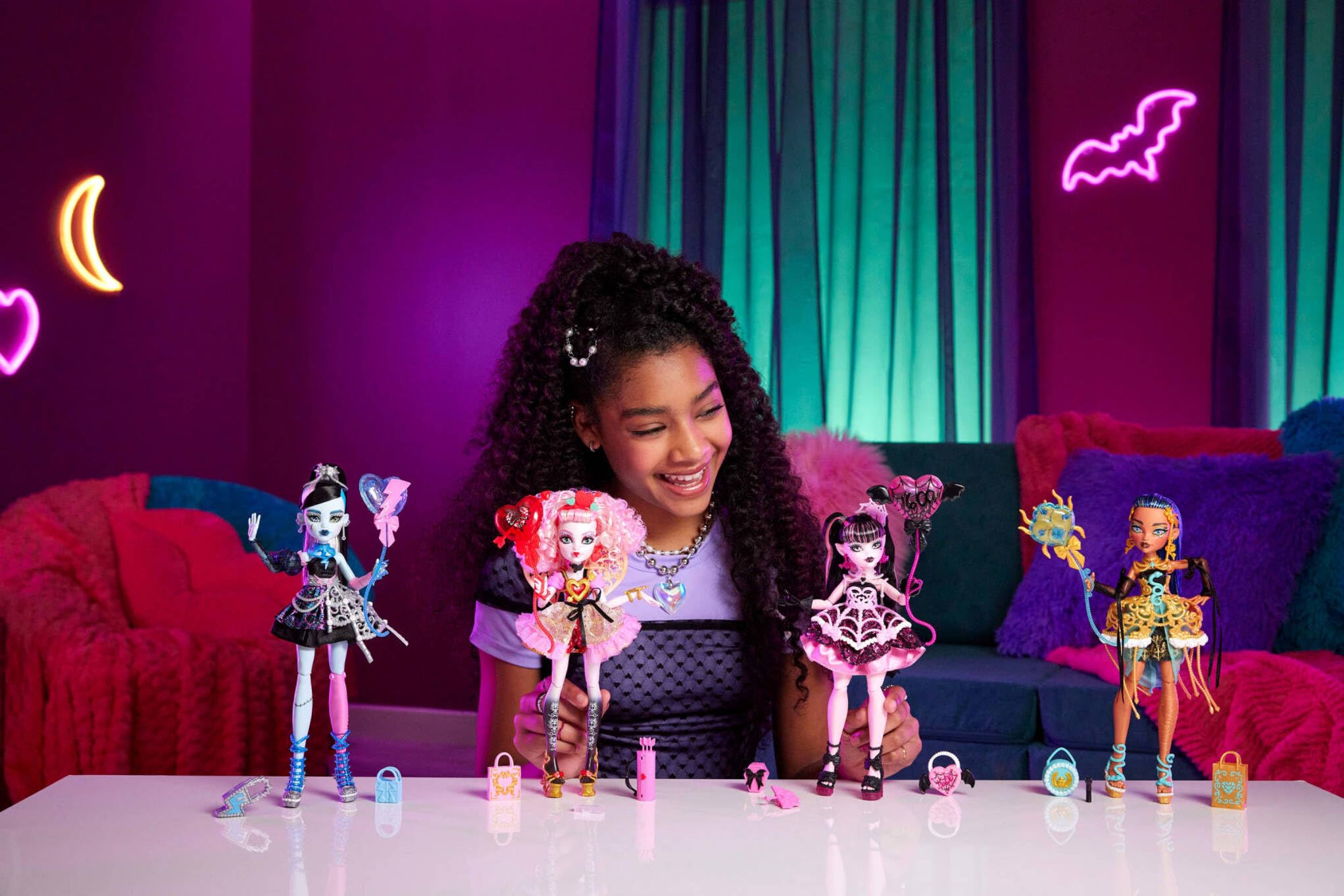 Monster High Frankie Stein Doll - Scary Sweet Birthday Edition | 11.4173 in | Ages 4+ 2