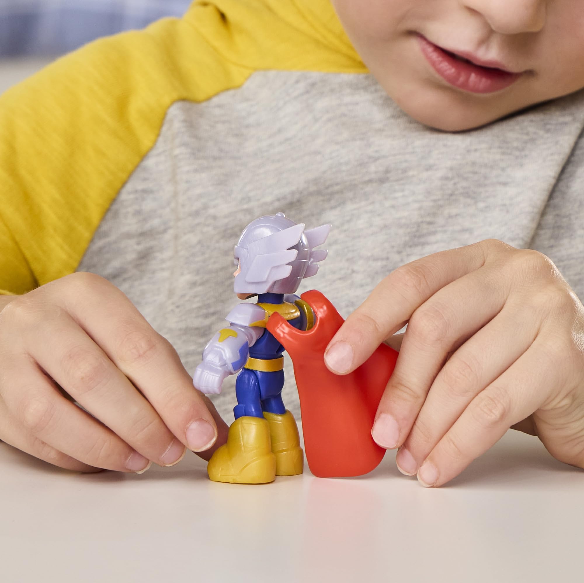Marvel Thor Action Figure - 3 Inch Poseable Toy with Hammer & Cape | Ages 3+ 4