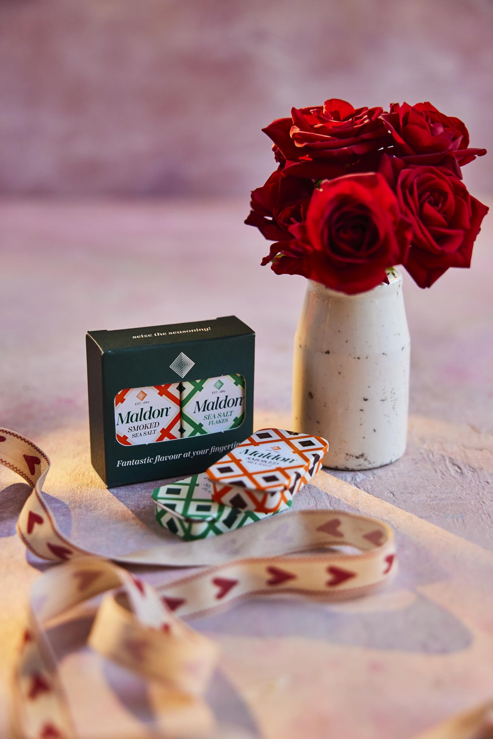 Maldon Salt - Pinch Tin Set - 2 Original Sea Salt Tins & 2 Smoked Sea Salt Tins