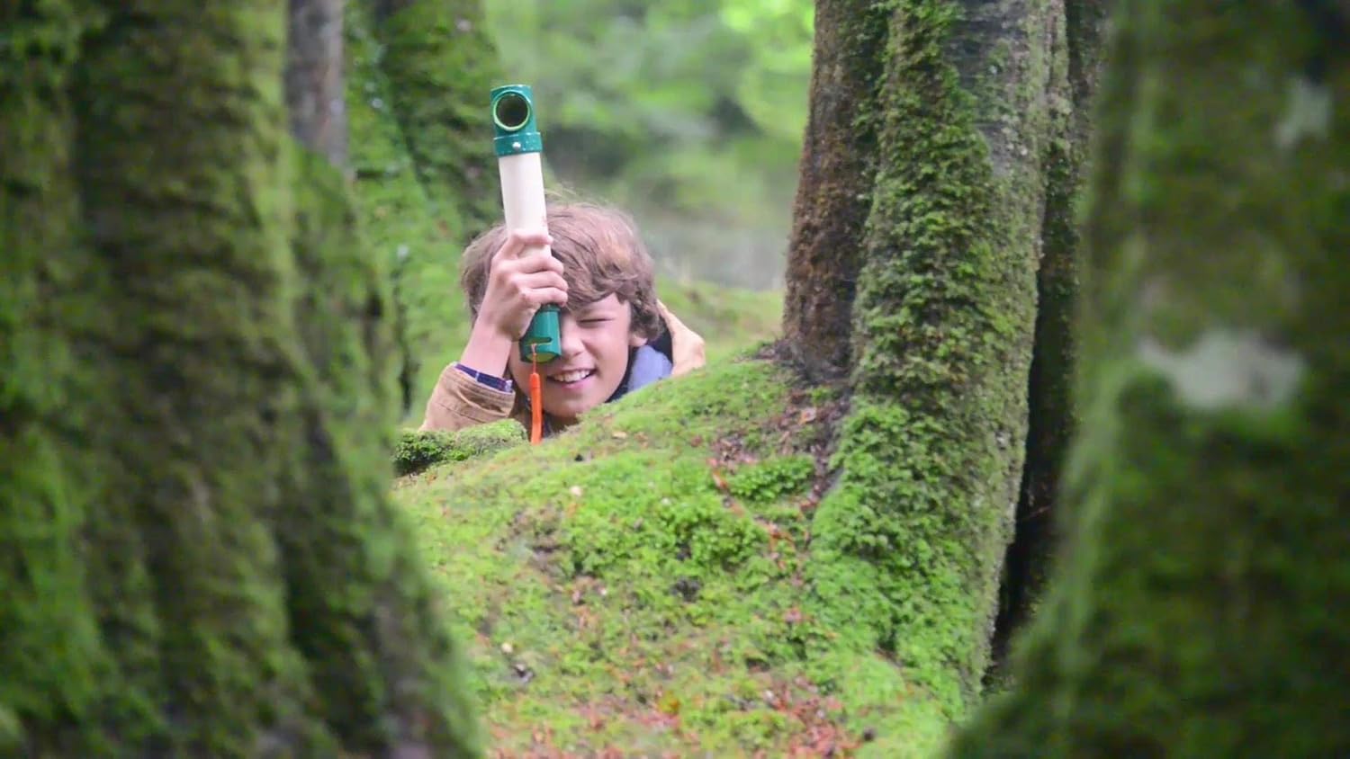 Hape Hide-and-Seek Periscope - Bamboo Outdoor Exploration Toy for Kids 3