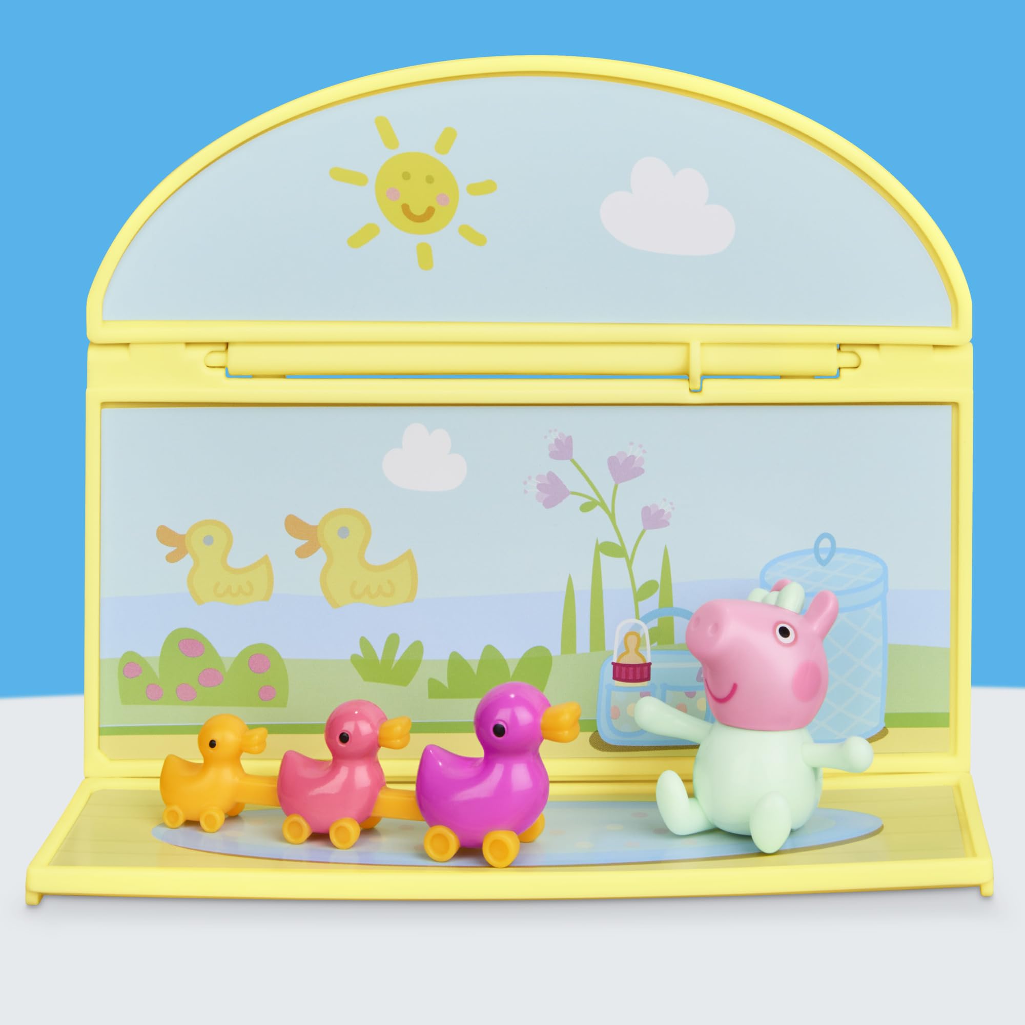 Peppa Pig Evie's Nursery Playset - 8 Pieces | 7.5-cm Scale Figure | Ages 3+ 3