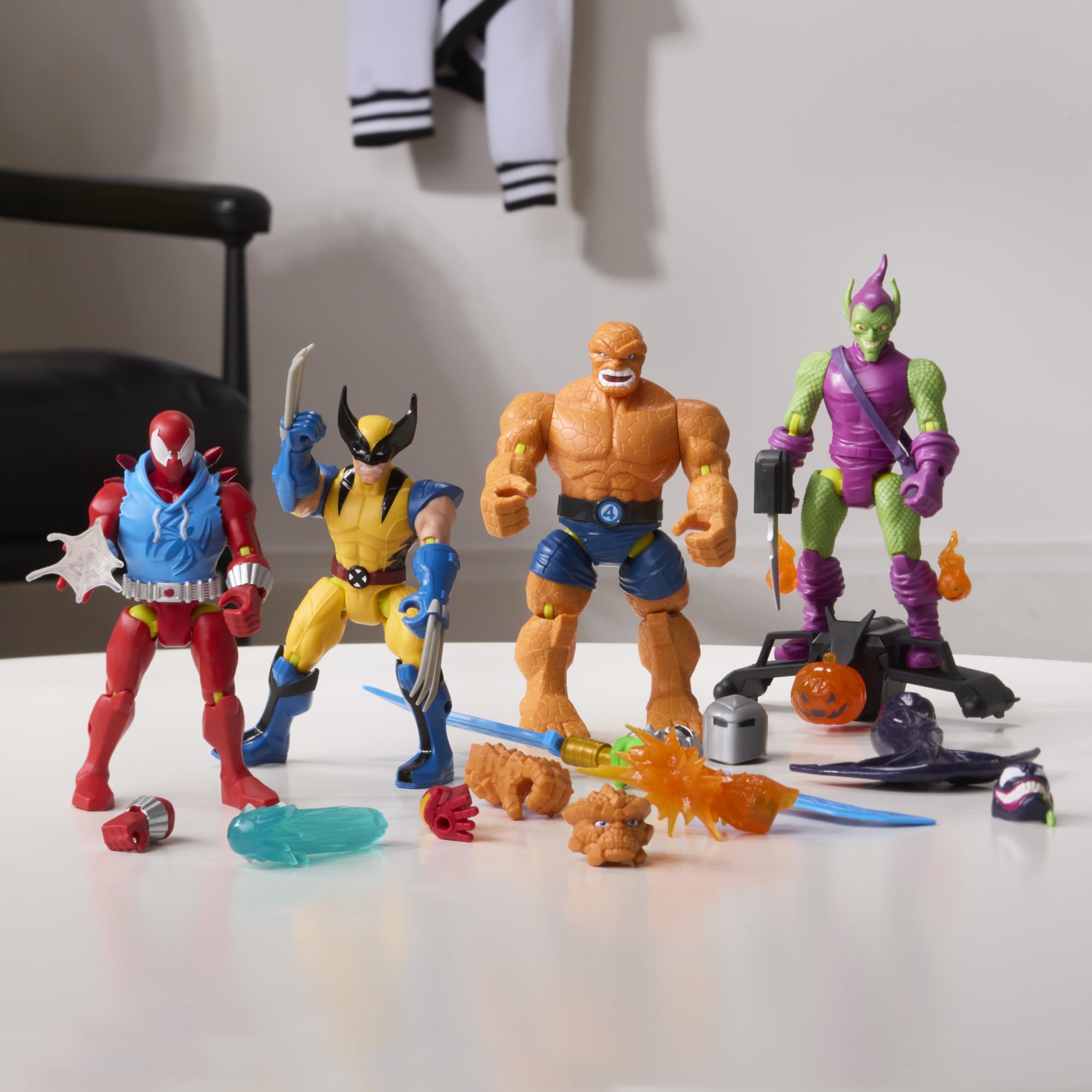 AVENGERS MixMashers Marvel Wolverine Custom Action Figure - 12 cm Scale | Interchangeable Parts 8