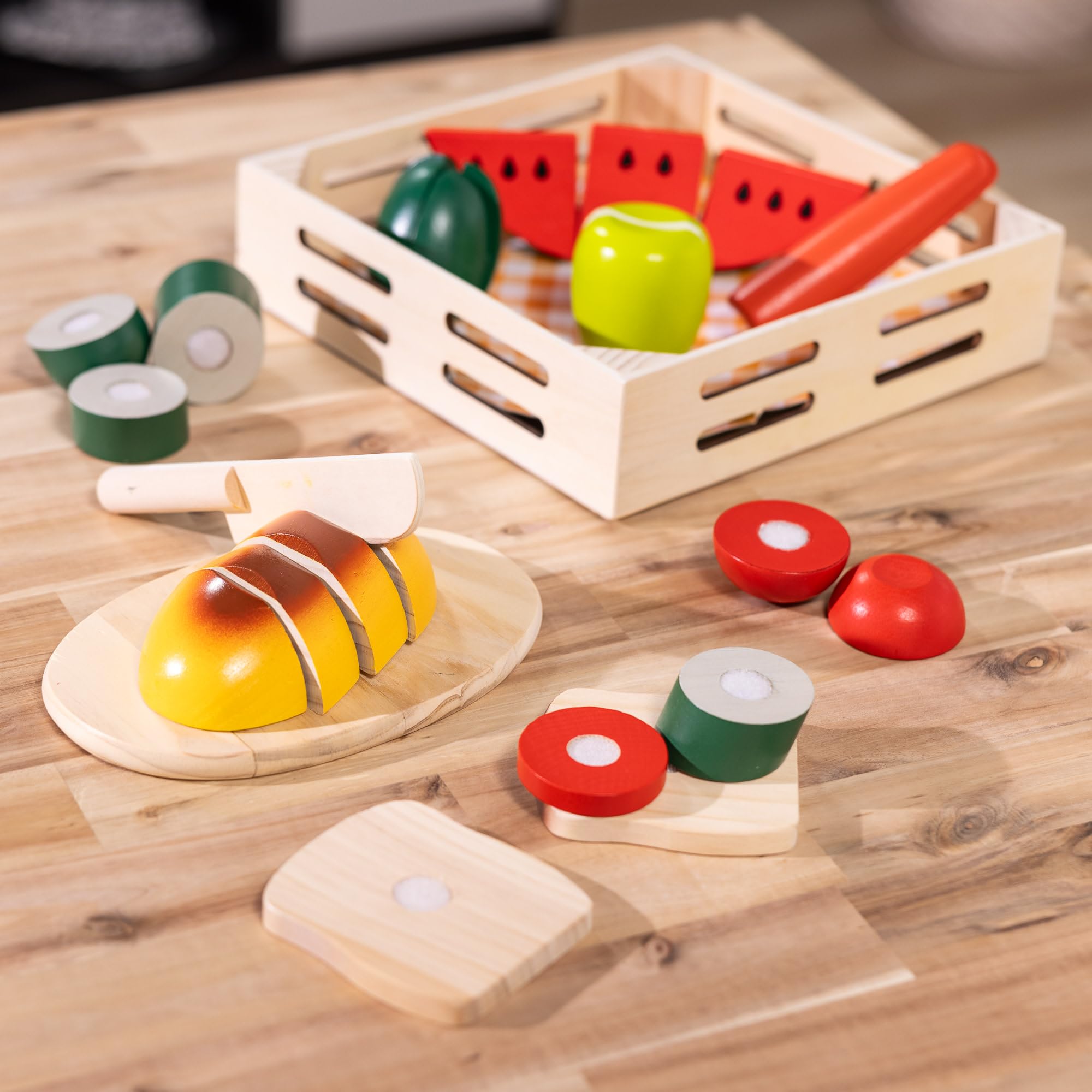 Melissa & Doug Cutting Food Play Food Set with Wooden Pieces, Knife, Cutting Board for Ages 3+ 9