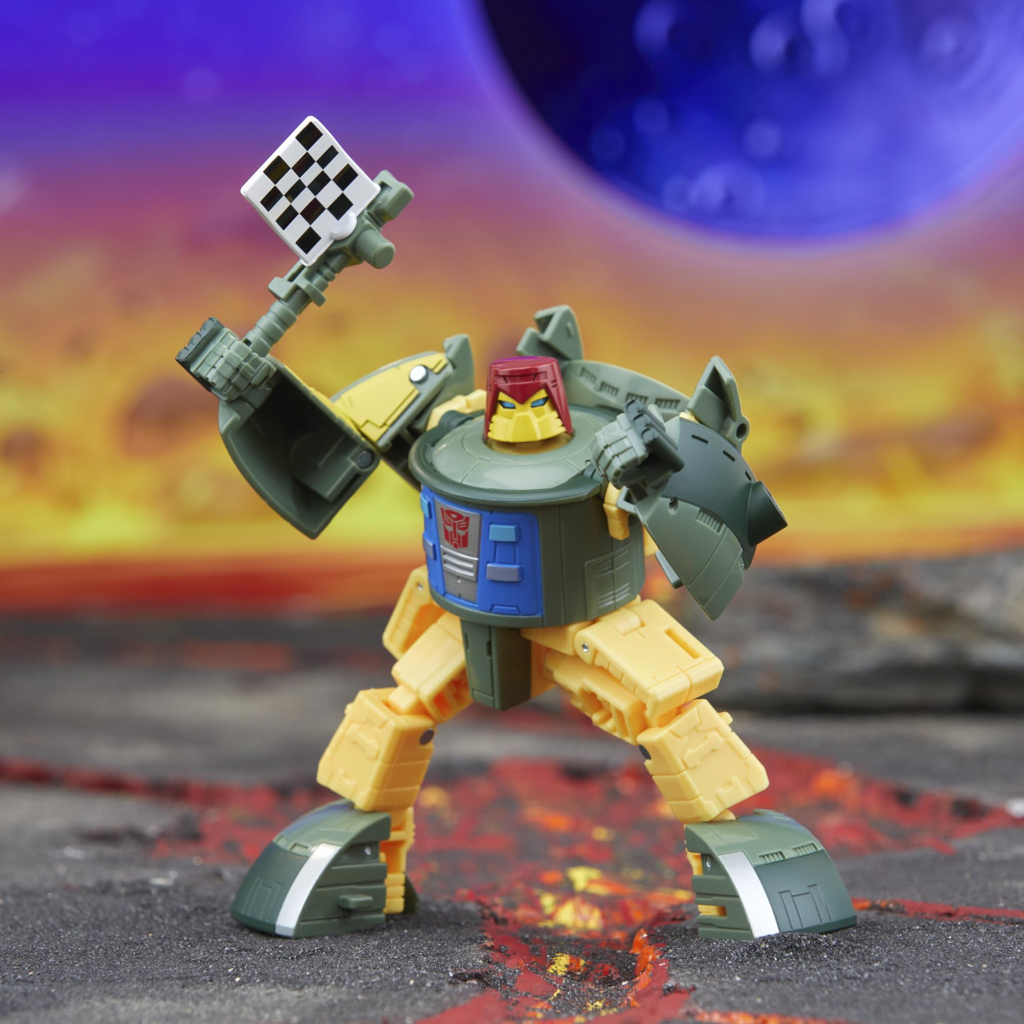 Transformers Legacy Deluxe Class Autobot Cosmos Action Figure | 5.5-inch | Converts in 19 Steps 7
