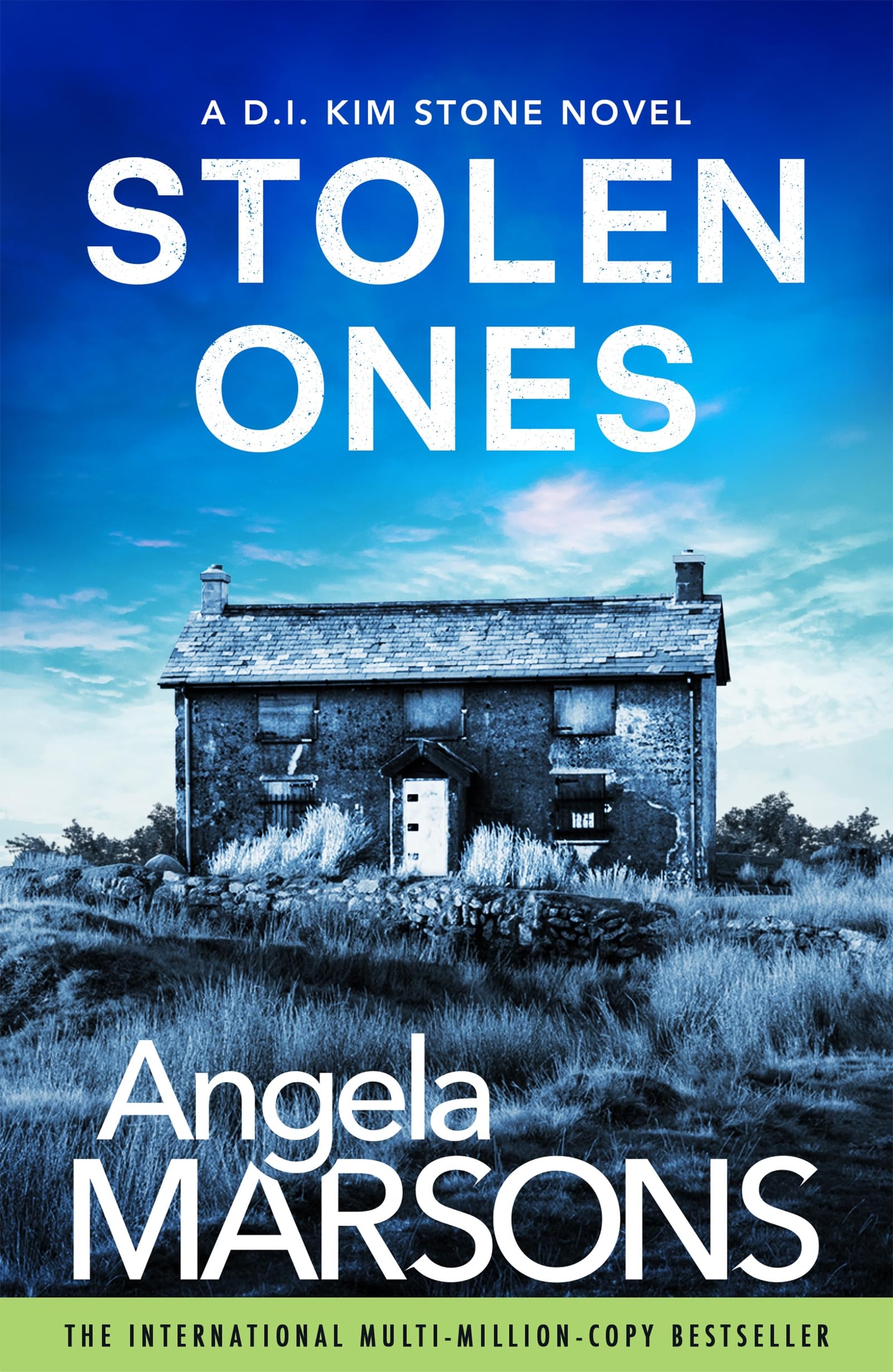 Bookouture Stolen Ones: A Detective Kim Stone Thriller | Paperback | English