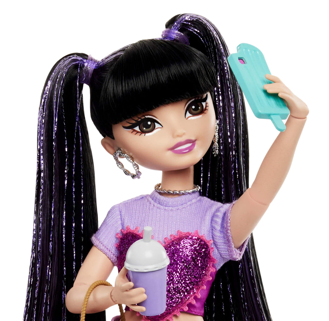 Barbie Dream Besties Renee Doll & Food-Themed Playset - 12-Piece Set with Laptop, Pizza, Smoothie & More