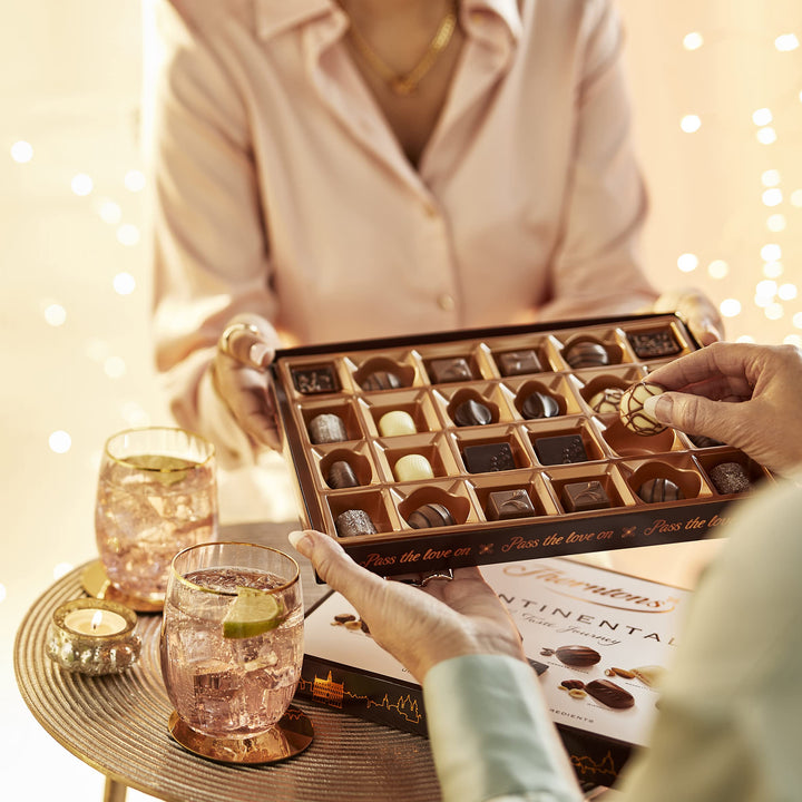 Thorntons Continental Assorted Milk, Dark & White Chocolate Gift Box, 264g