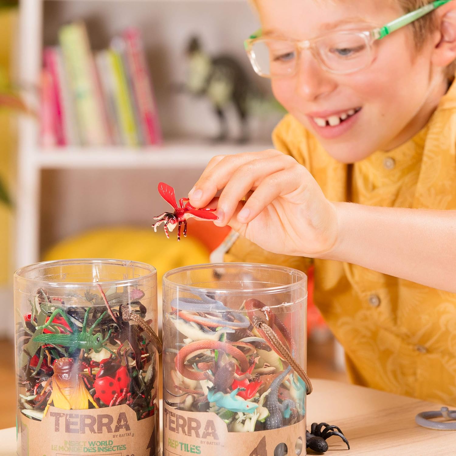 Terra by Battat Reptiles in Tube – 60-Piece Miniature Reptile Animal Toy Set for Kids 3+ 3