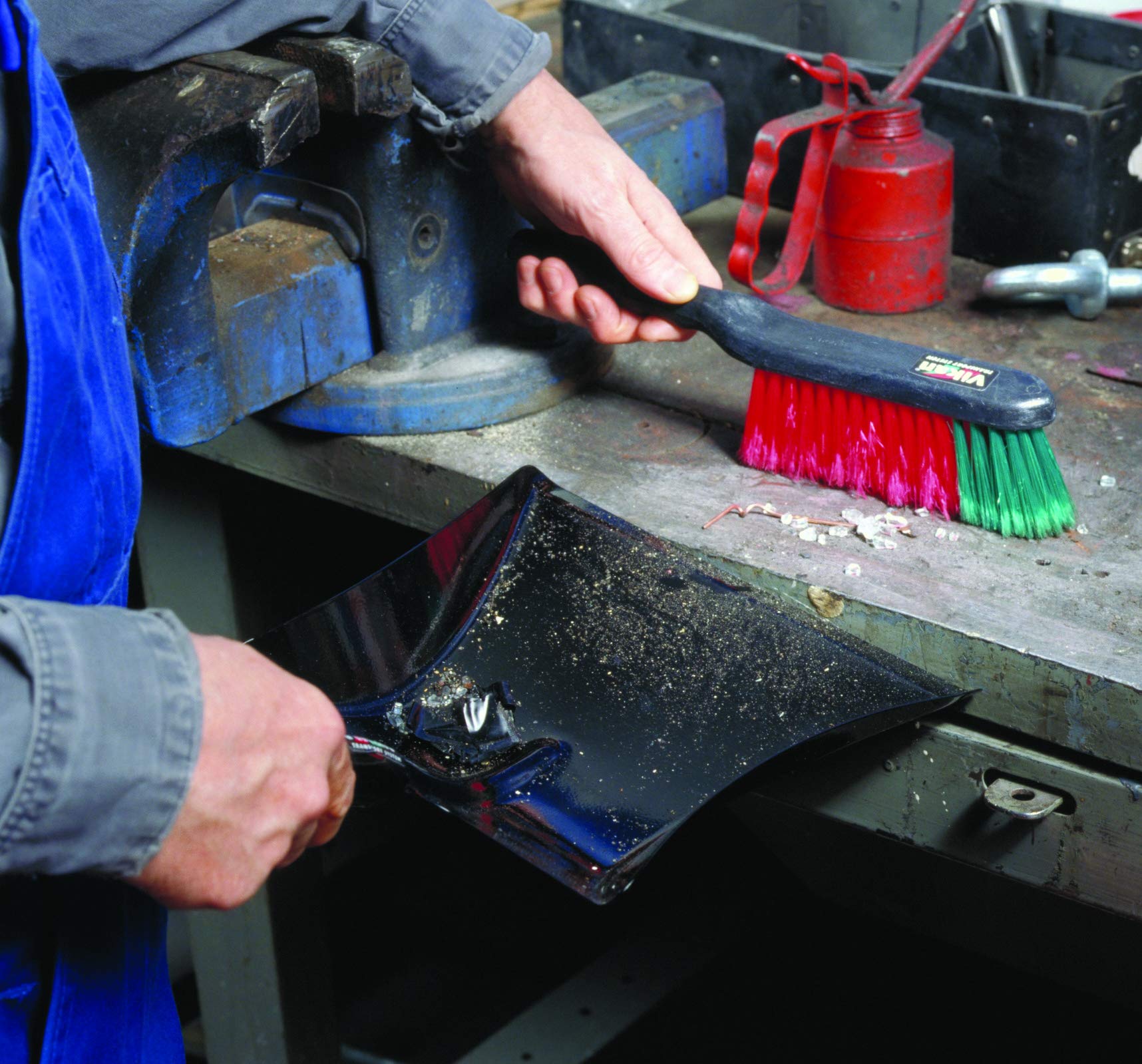 Vikan - 450252 Hand Brush with Short Handle, Soft Bristles, Black, 330 mm 2