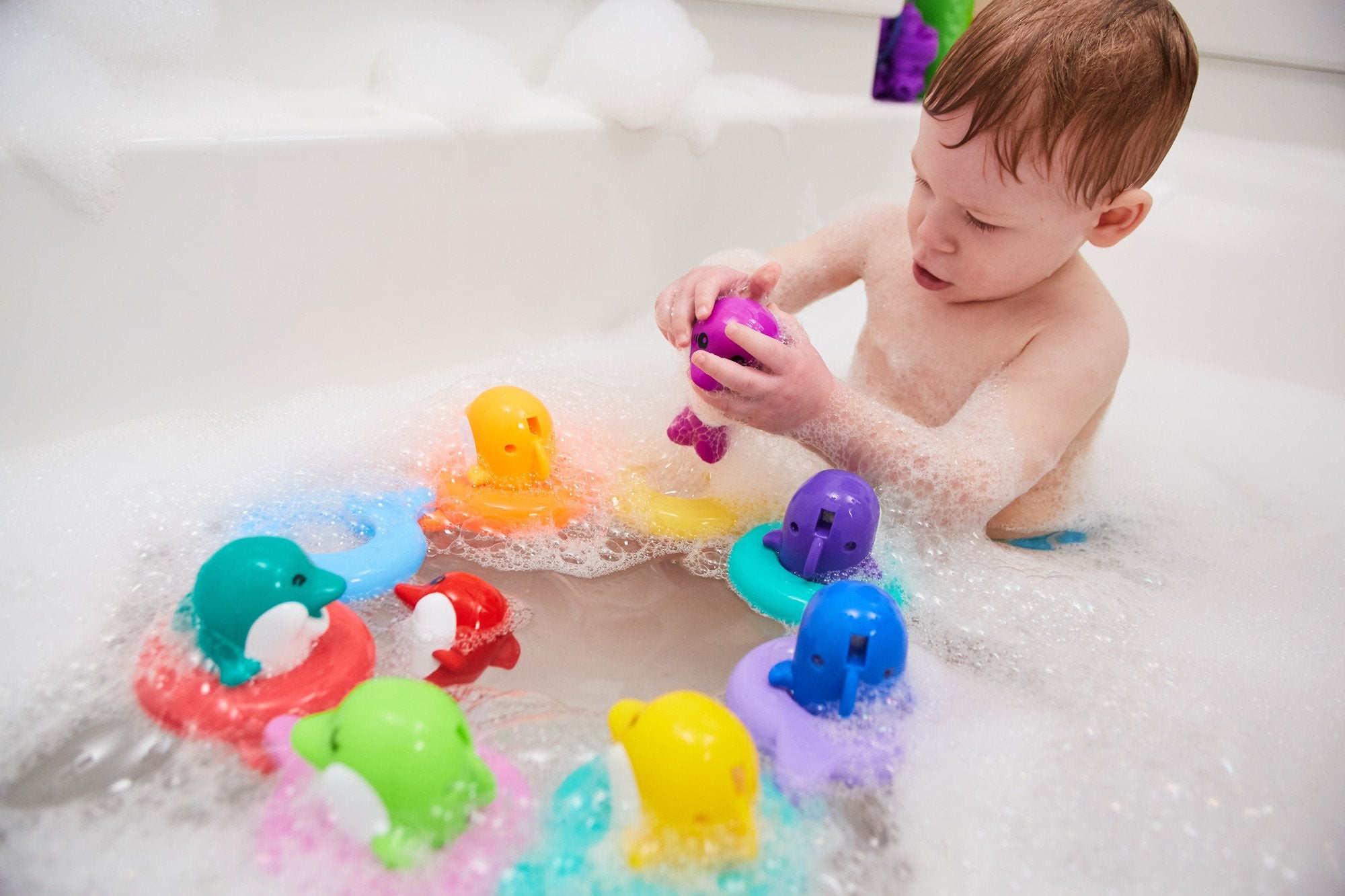 Jouet de bain pour bébé Tomy Toomies Do Re Mi Dolphins | Jouet éducatif et musical pour les tout-petits 3