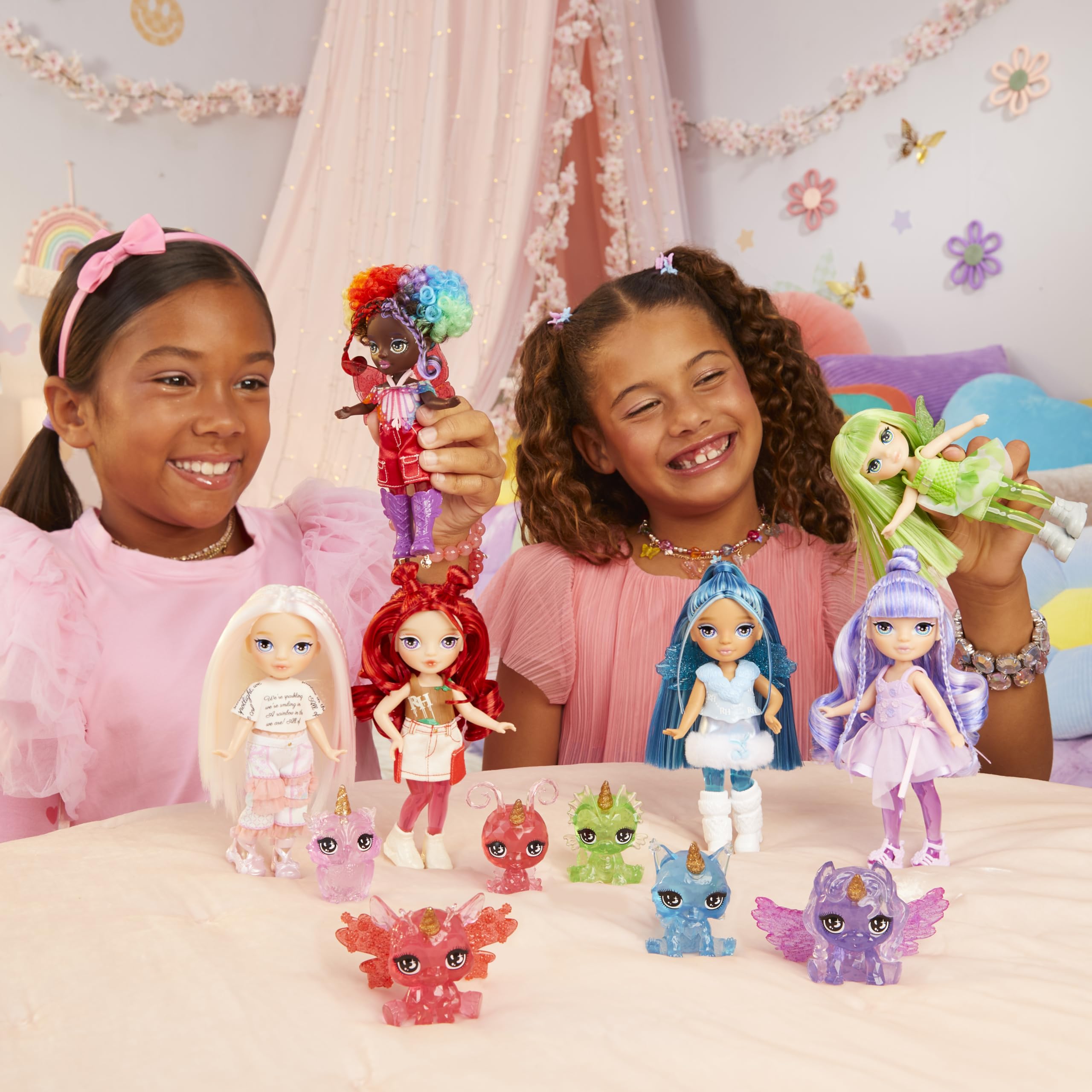 Rainbow High Littles Rainbow Fantasy Fairies & Pet - Emerald Green 14cm Posable Doll with Interchangeable Fairy Wings, Magical Dragon Pet - Ages 3+ 7
