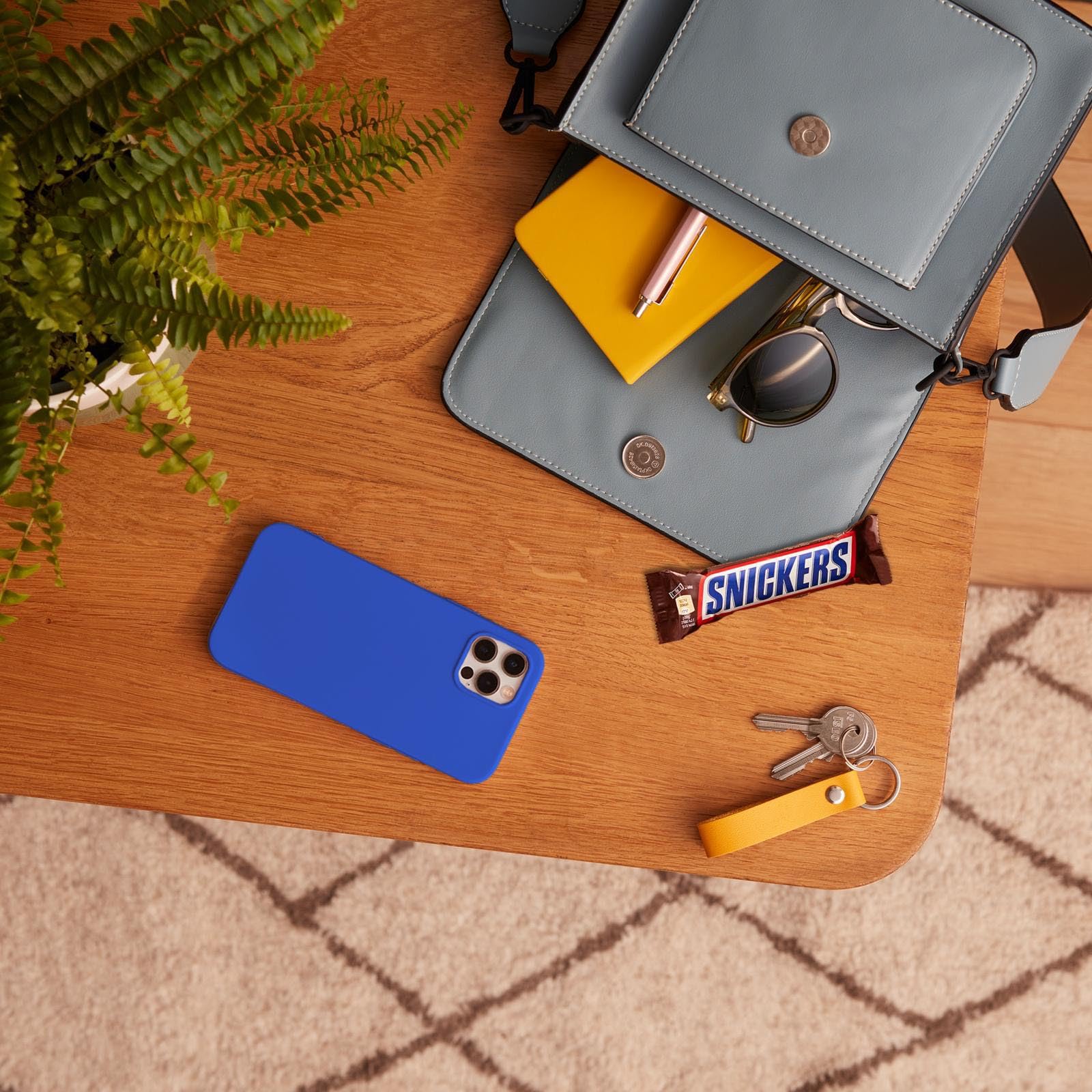 Snickers Chocolate Bars Multipack, 4 Pack of Milk Chocolate Snacks with Peanuts, Caramel & Nougat 11