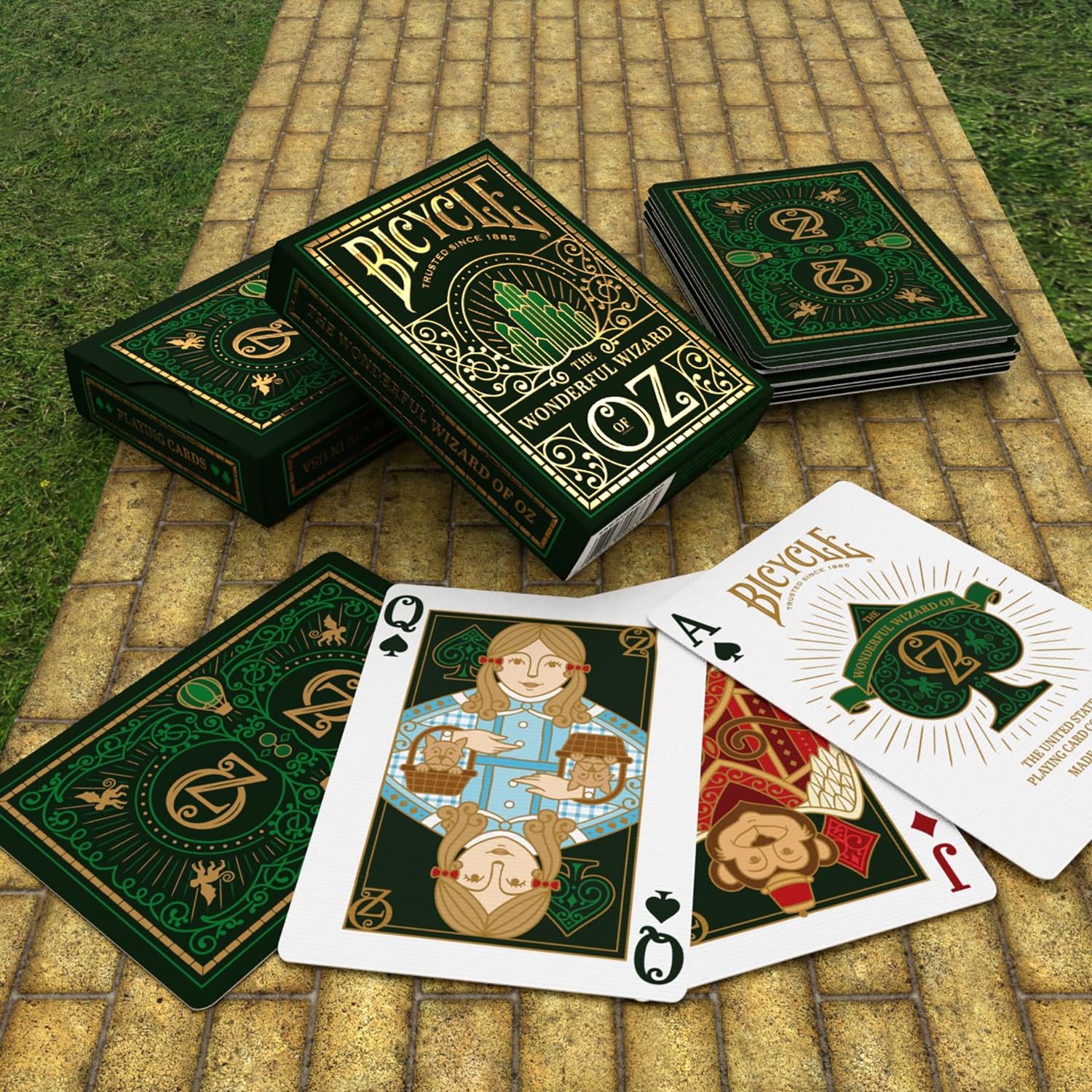 Bicycle - Wizard of Oz Playing Cards, Gold Foil Tuck Case, Custom Oz-Inspired Deck 6