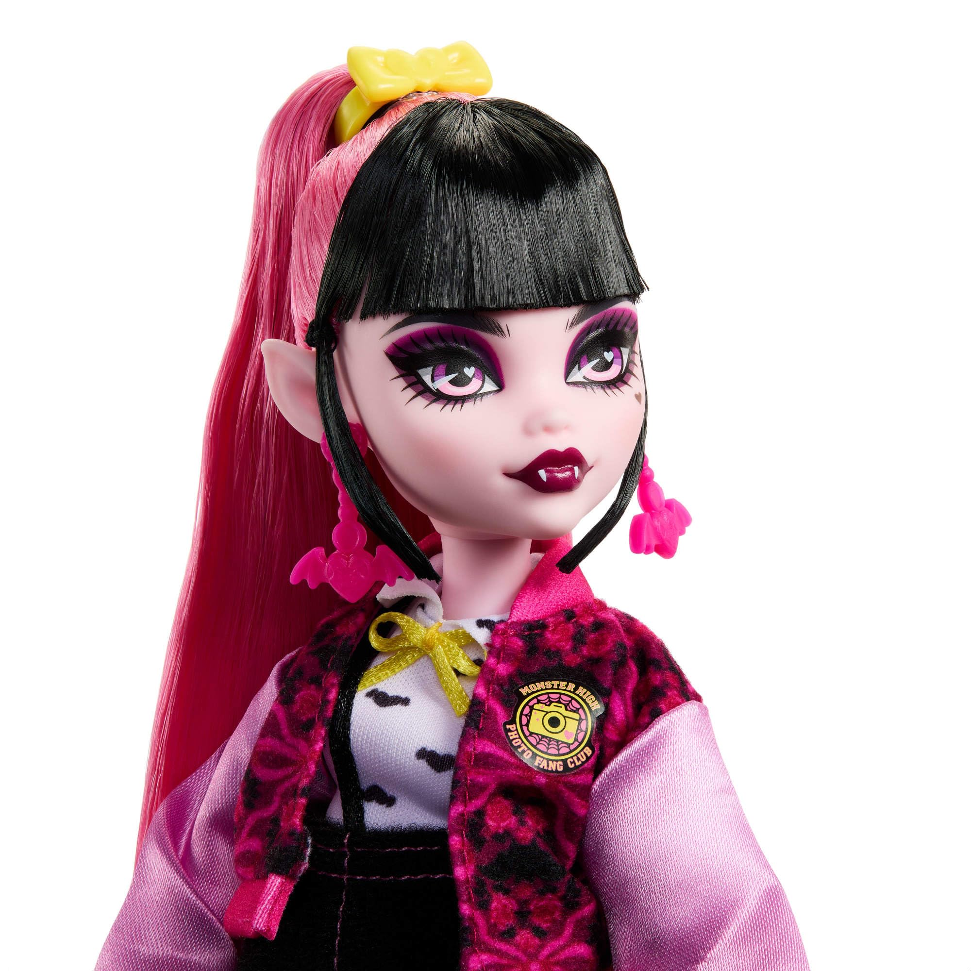 Monster High Draculaura Photography Club Playset - Ages 4+