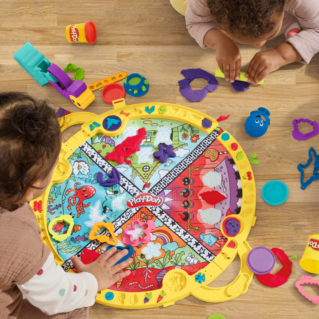 Play-Doh Fold and Go Playmat Starter Playset - Creative Arts & Crafts Toy for Kids 3+